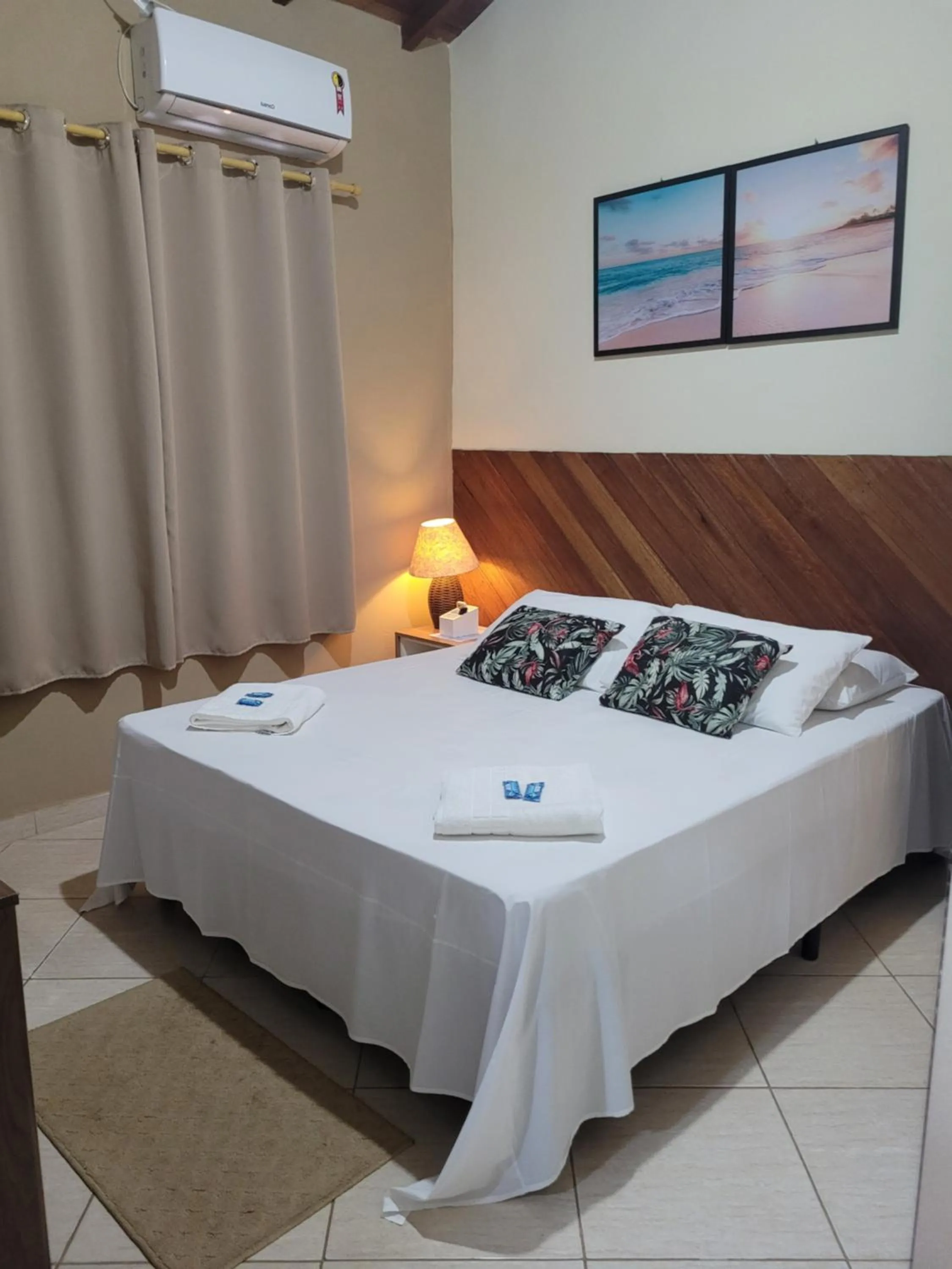 Bed in Mares de Camburizinho