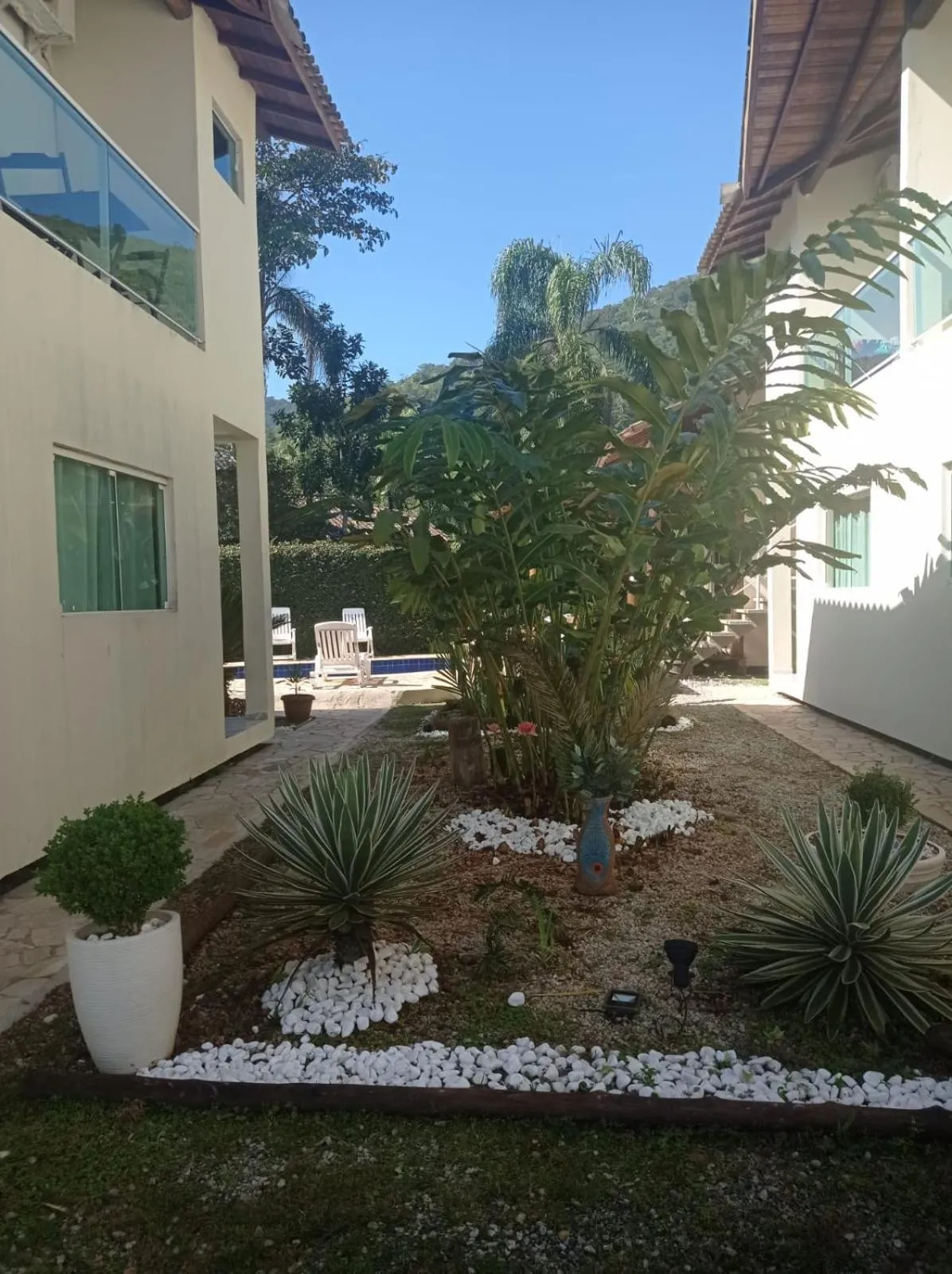 Garden in Mares de Camburizinho