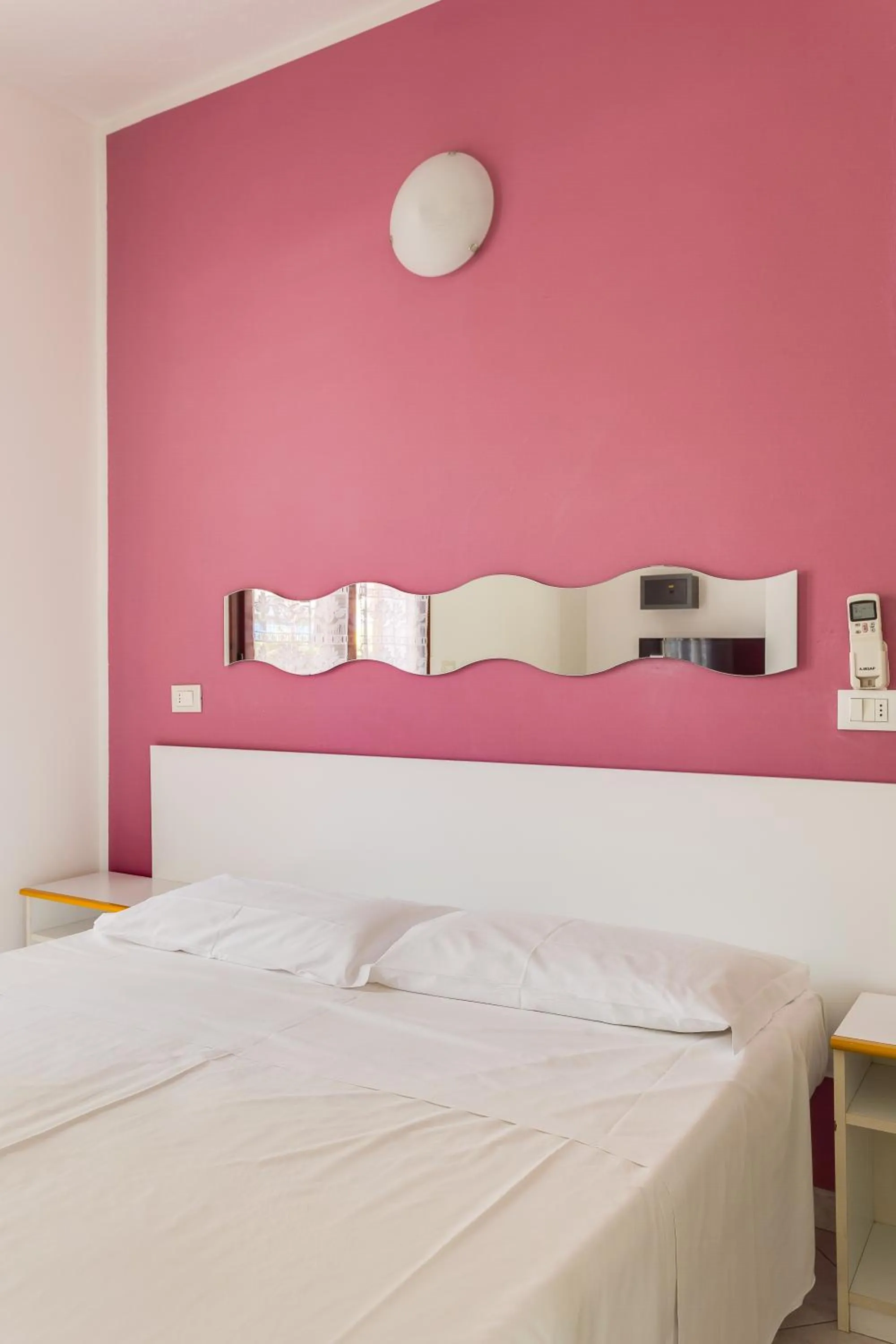 Bed in Residence Blu Marlin Natural free beach