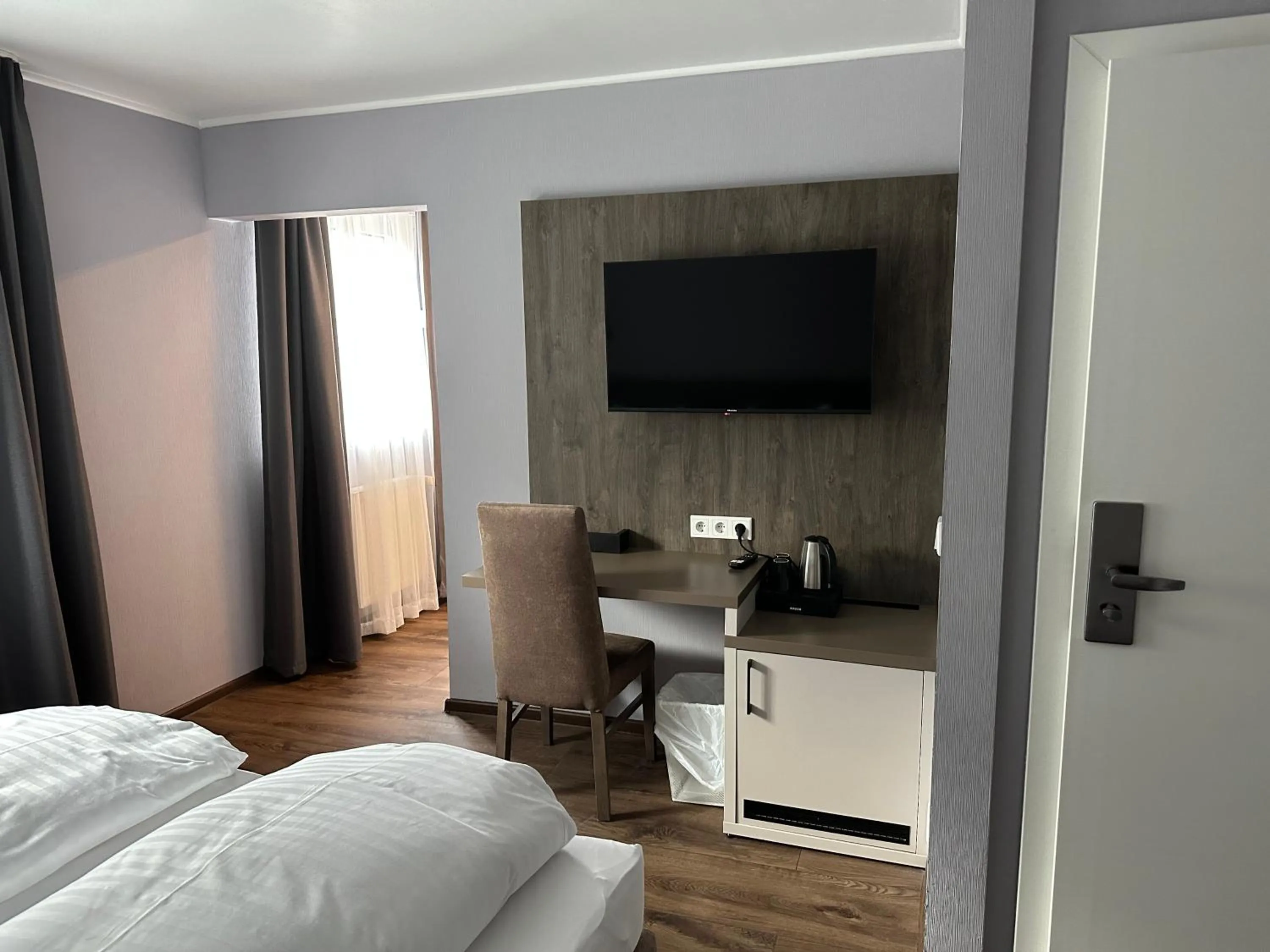 Bed in Hotel Restaurant Mirena