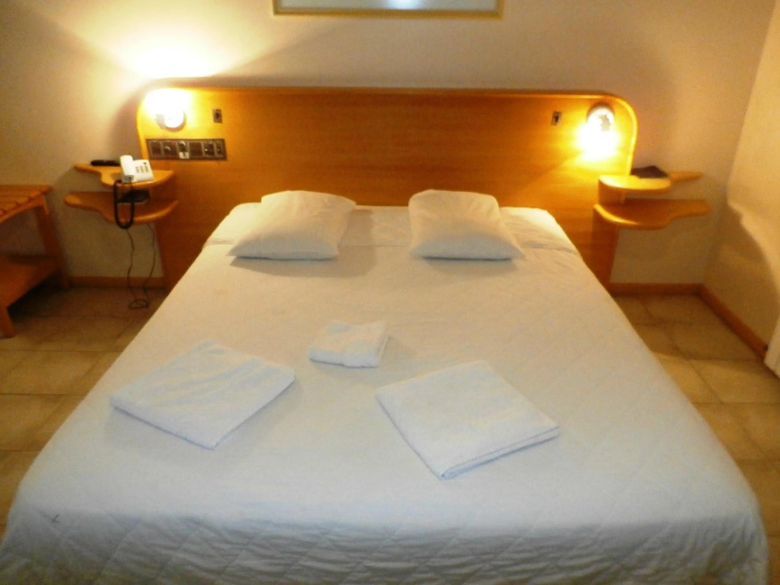One-Bedroom Suite - single occupancy in Icaropê Hotel