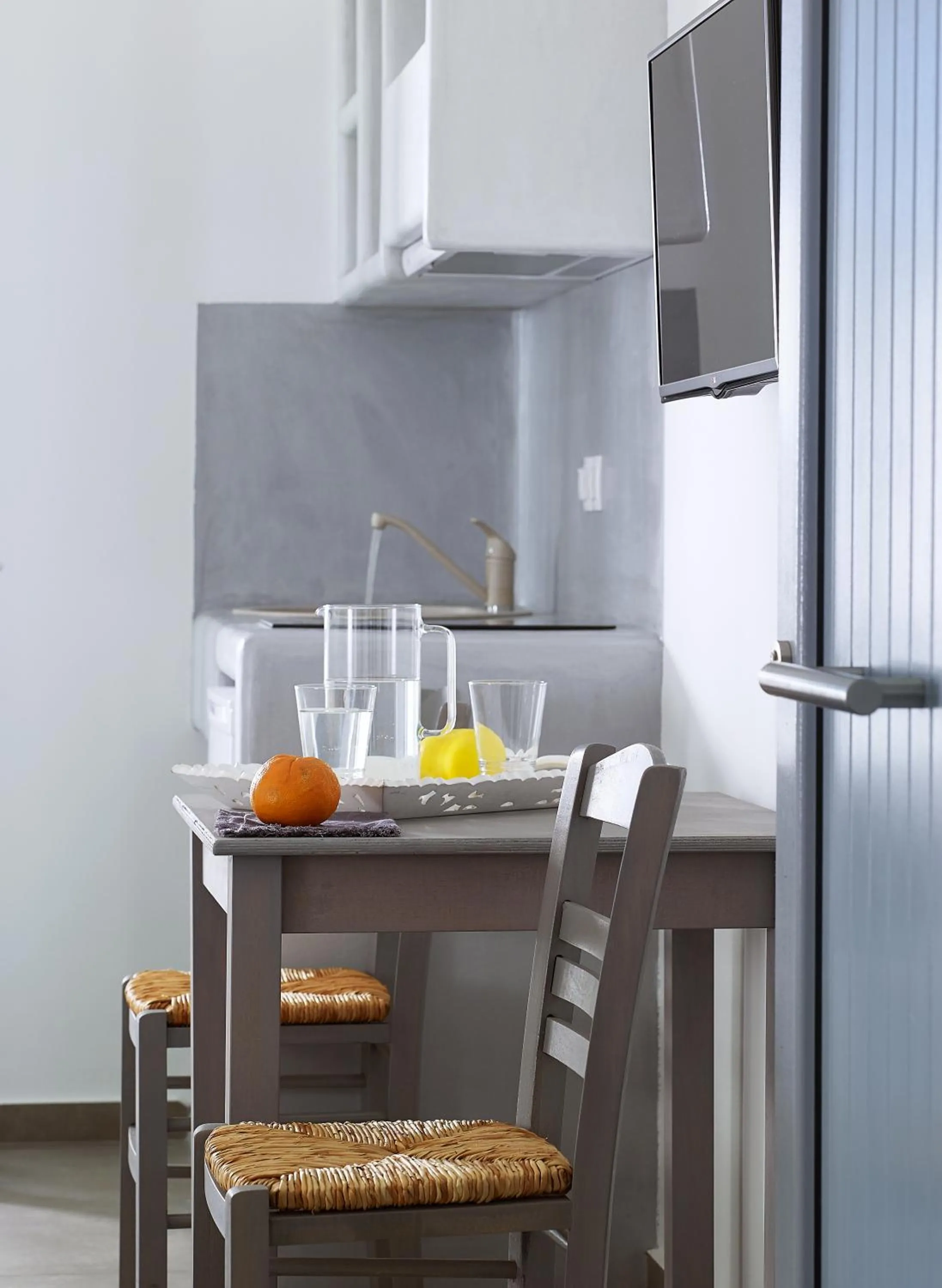 Kitchen or kitchenette in Garifalakis Comfort Rooms