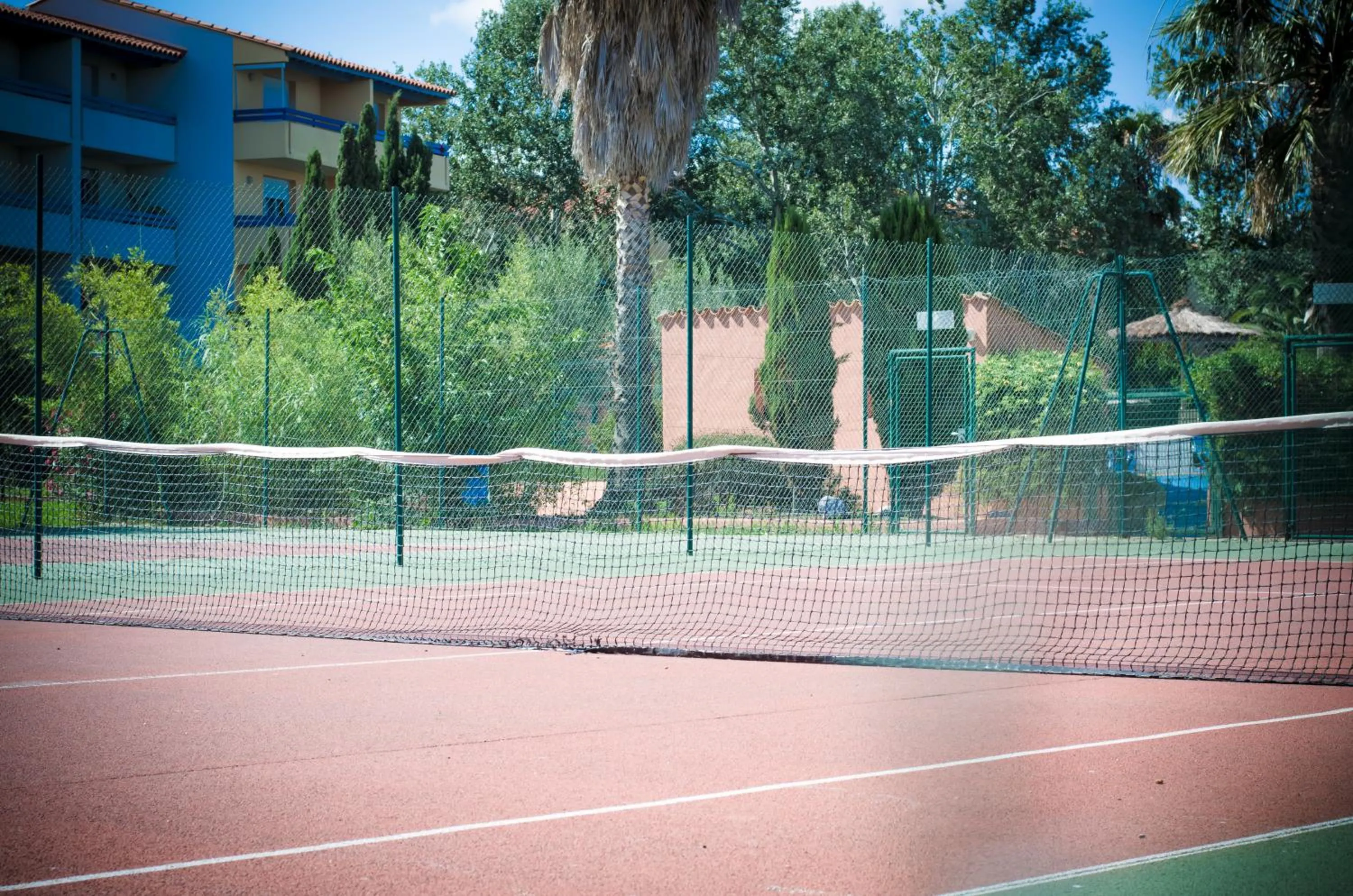 Tennis court in Malibu Village