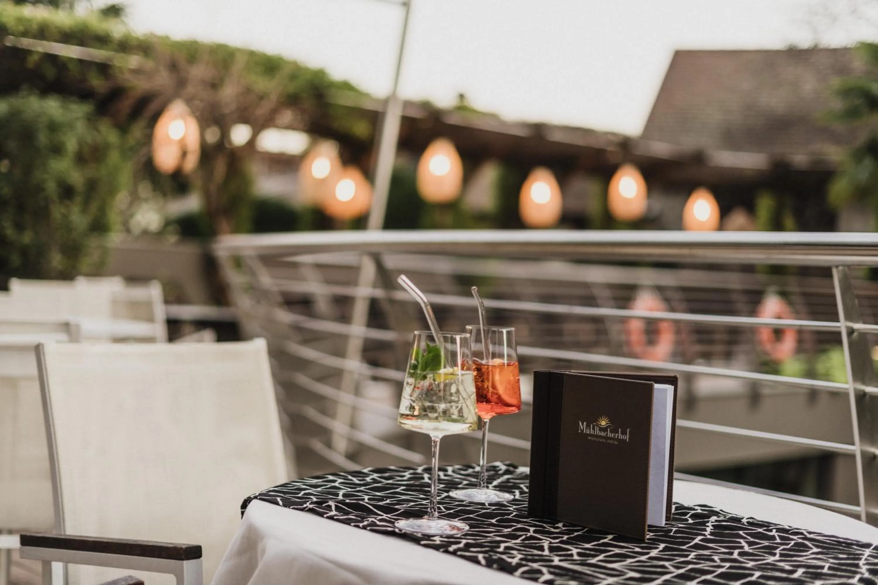 Lounge or bar in Hotel Mühlbacherhof