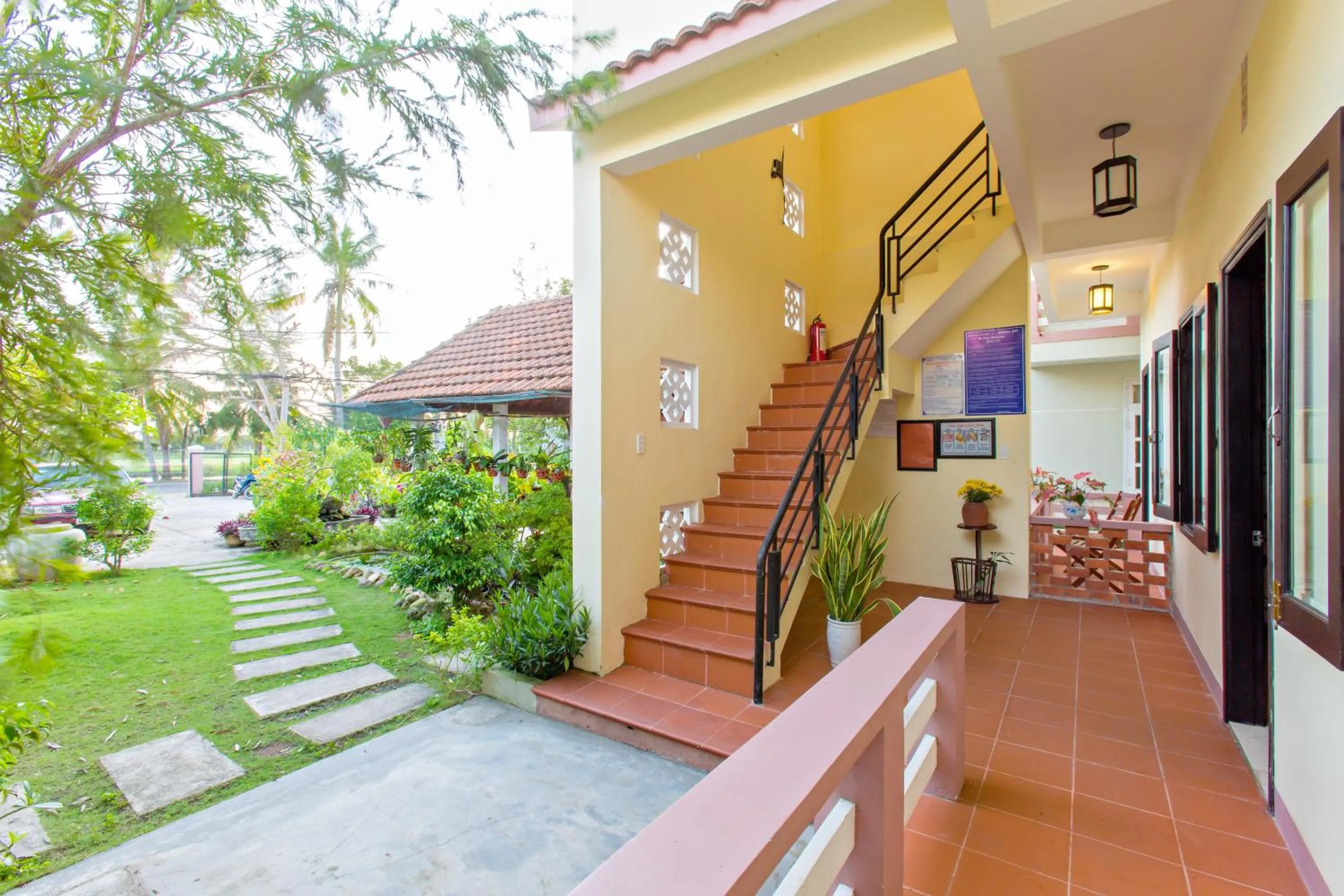 Garden view in Do River Homestay
