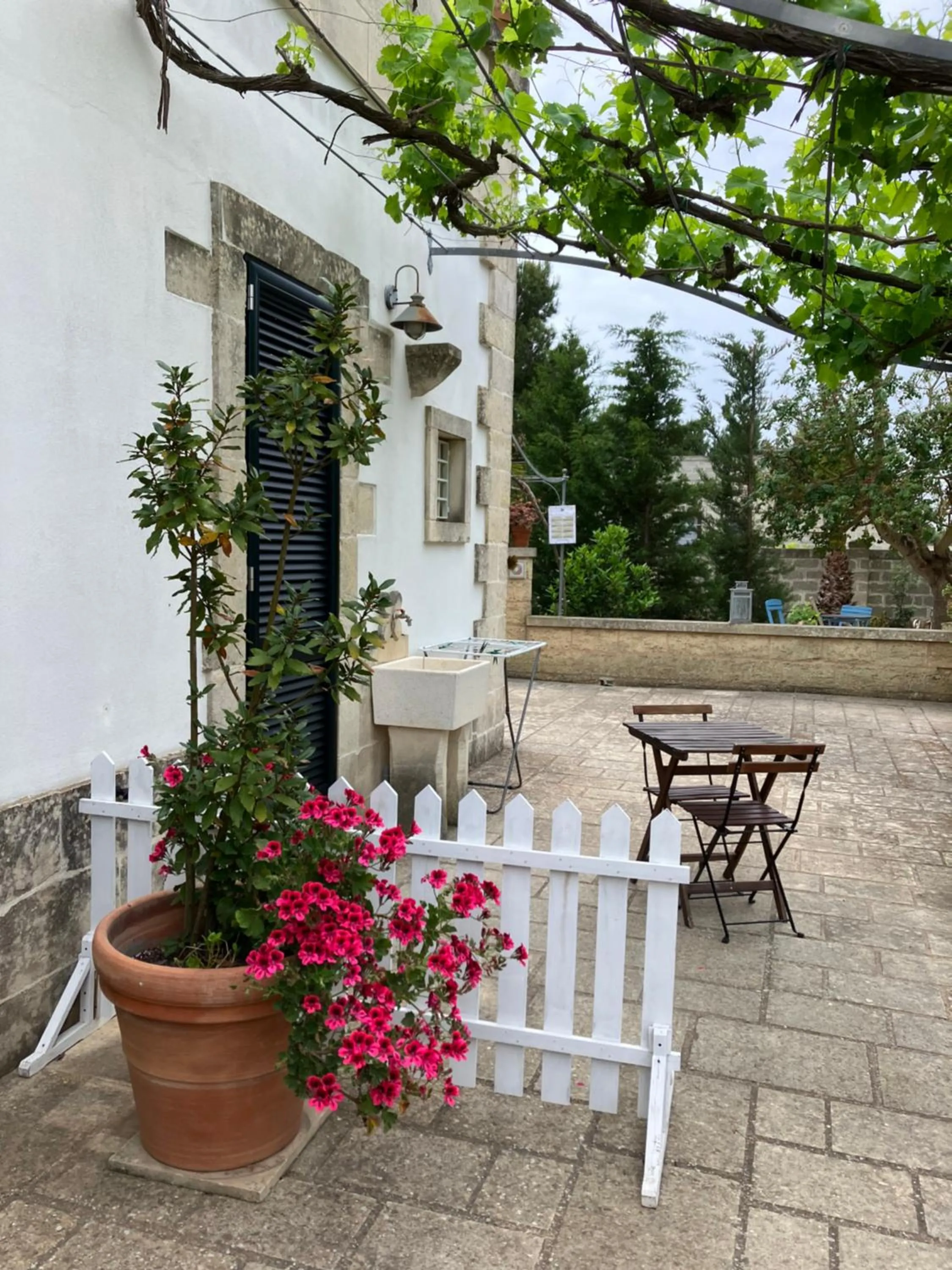 Inner courtyard view in Corte dei Salentini