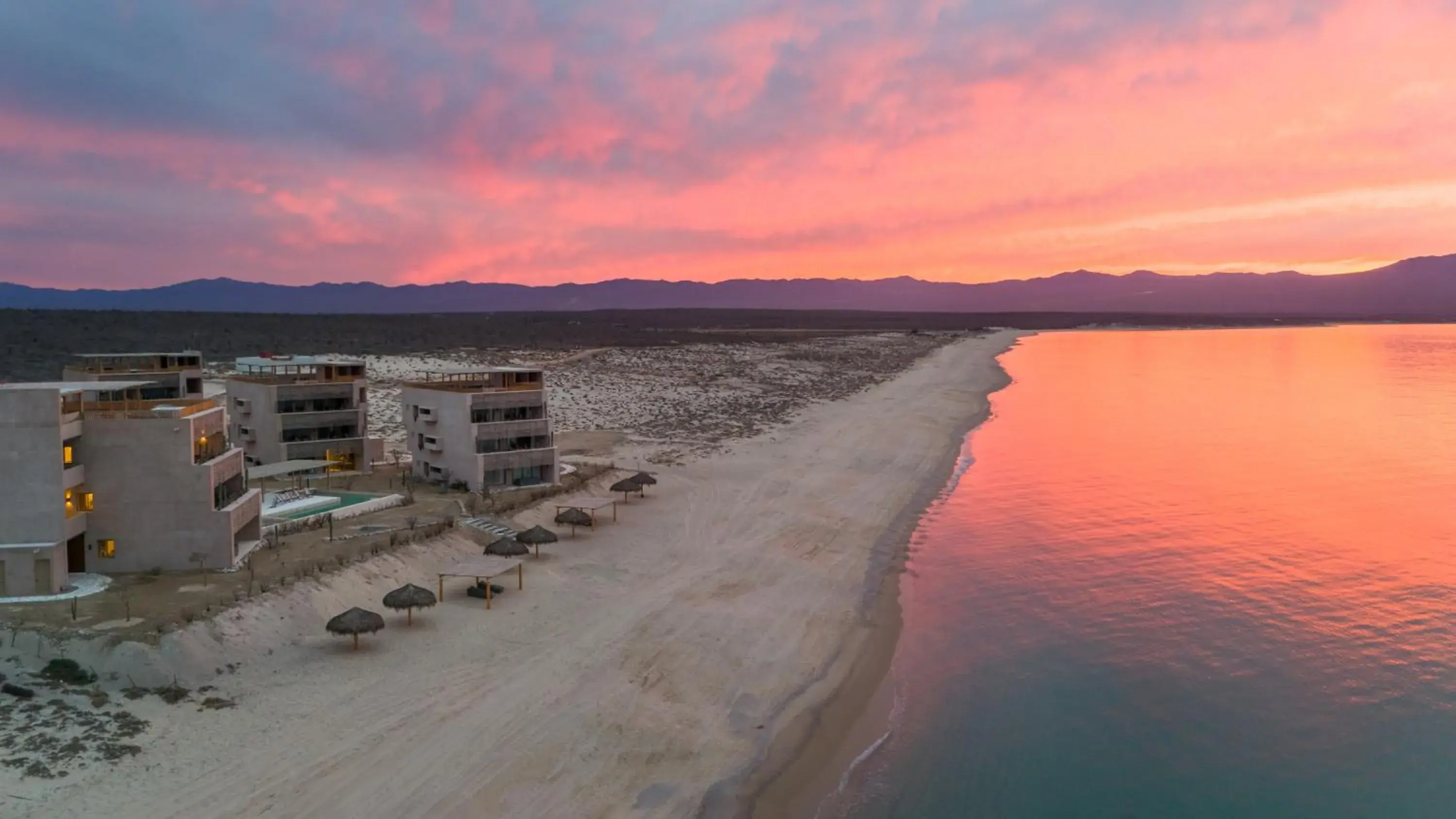 Three-Bedroom Premium Apartment with Balcony in Amina Wind Resort by Tasman Three-Bedroom Premium Apartment with Balcony in Amina Wind Resort by Tasman