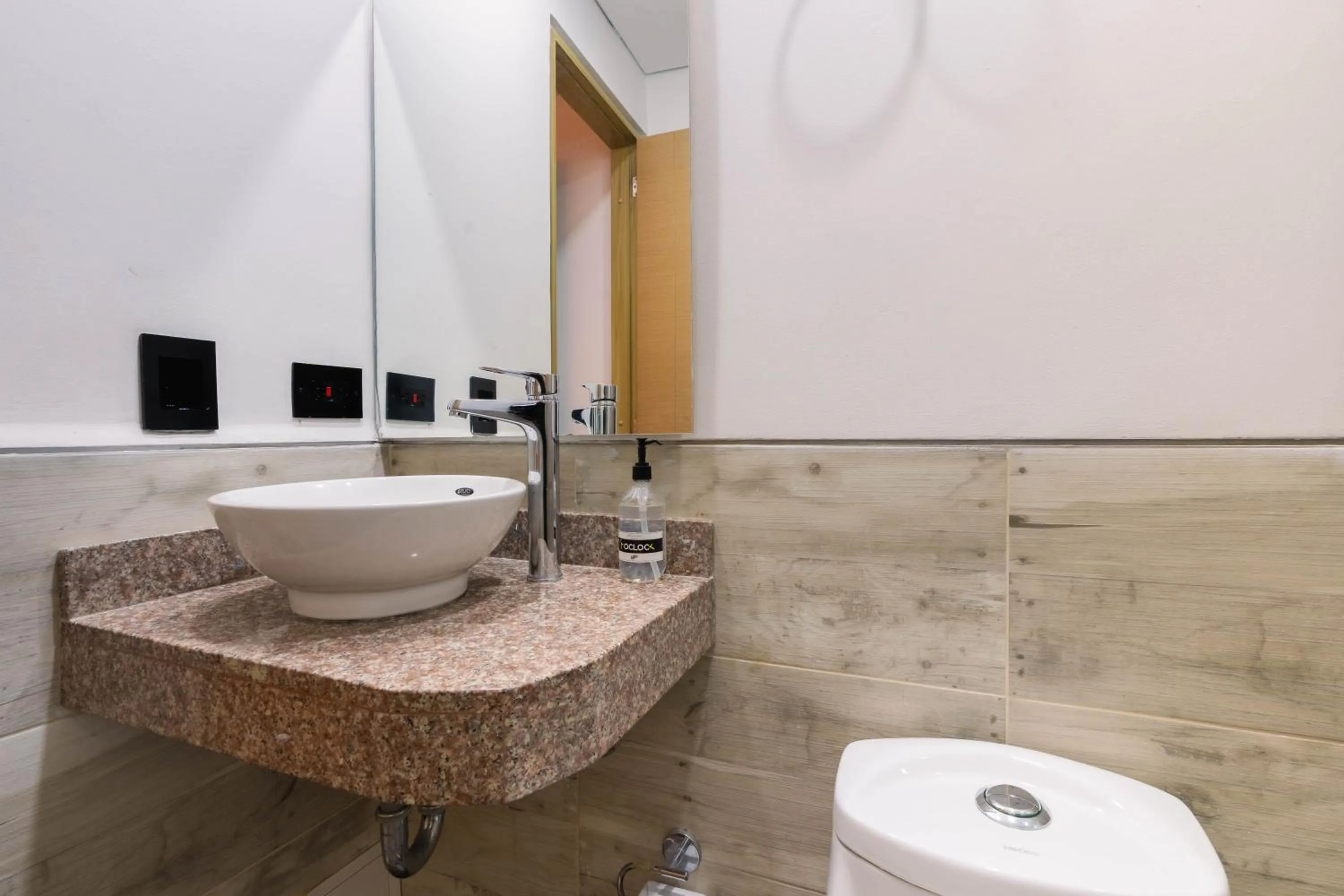 Bathroom in Hotel Time Oclock