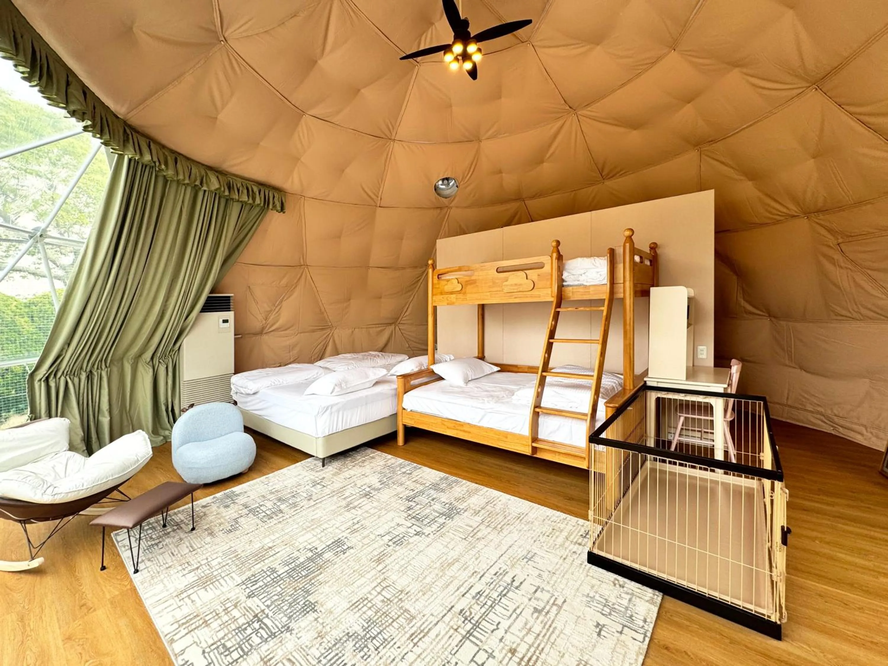 Bed in UE Garden Resort