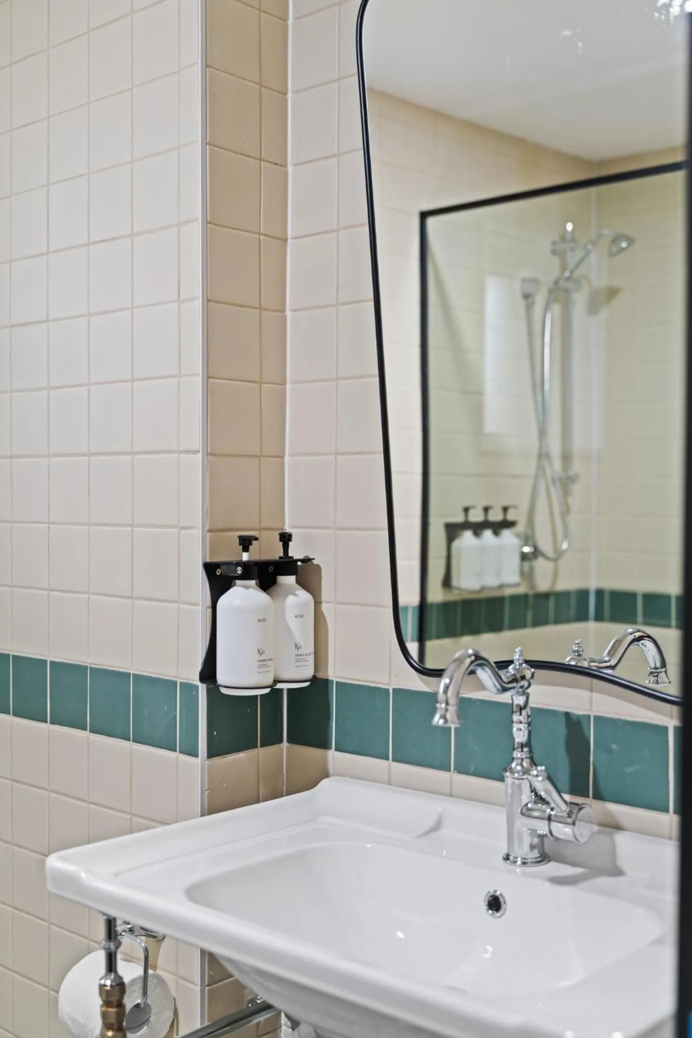 Bathroom in Silkari The Charrington at Chatswood