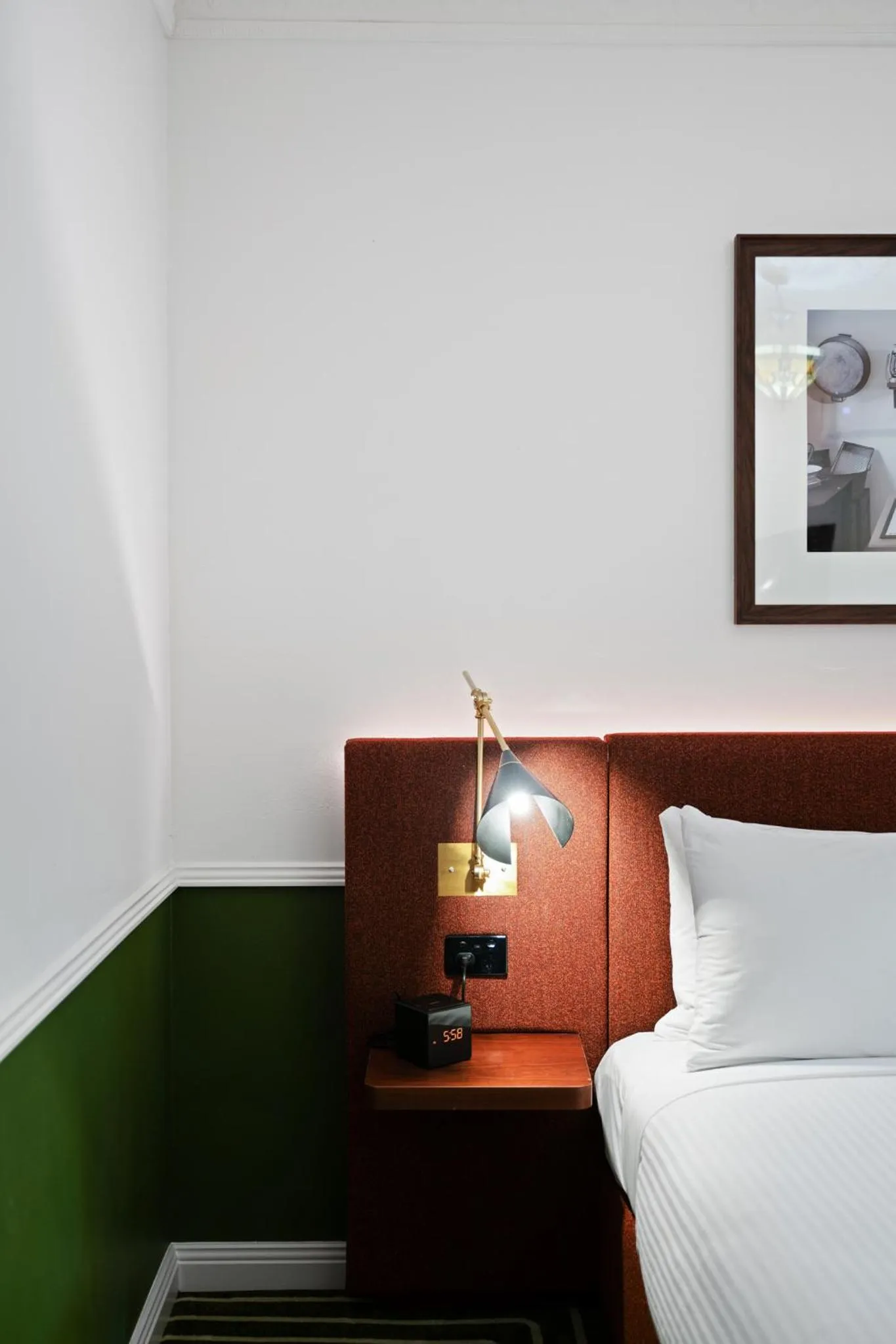 Bedroom, Bed in Silkari The Charrington at Chatswood