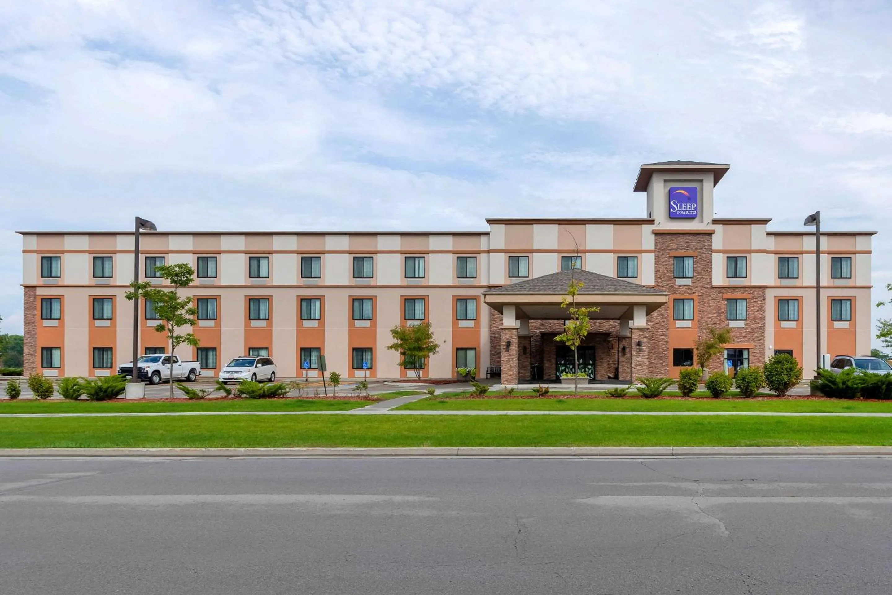 Property building in Sleep Inn & Suites Ames near ISU Campus