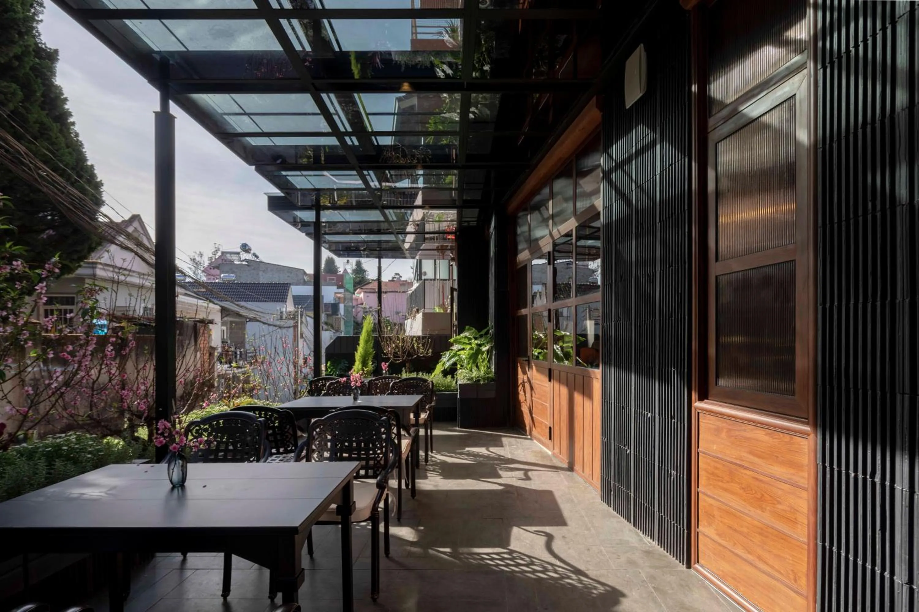 Restaurant/places to eat in The Pink Boutique Hotel