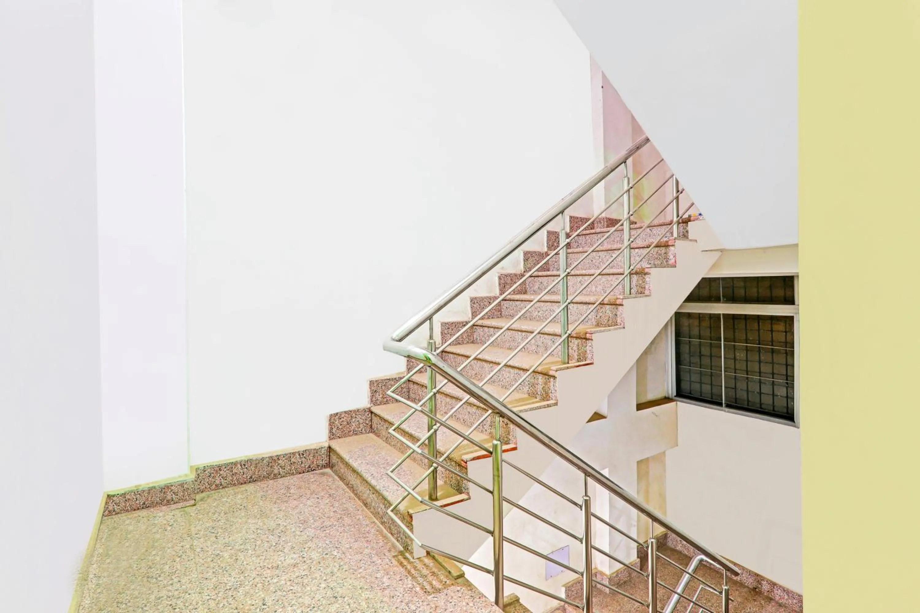 Hotel O by OYO welcome inn