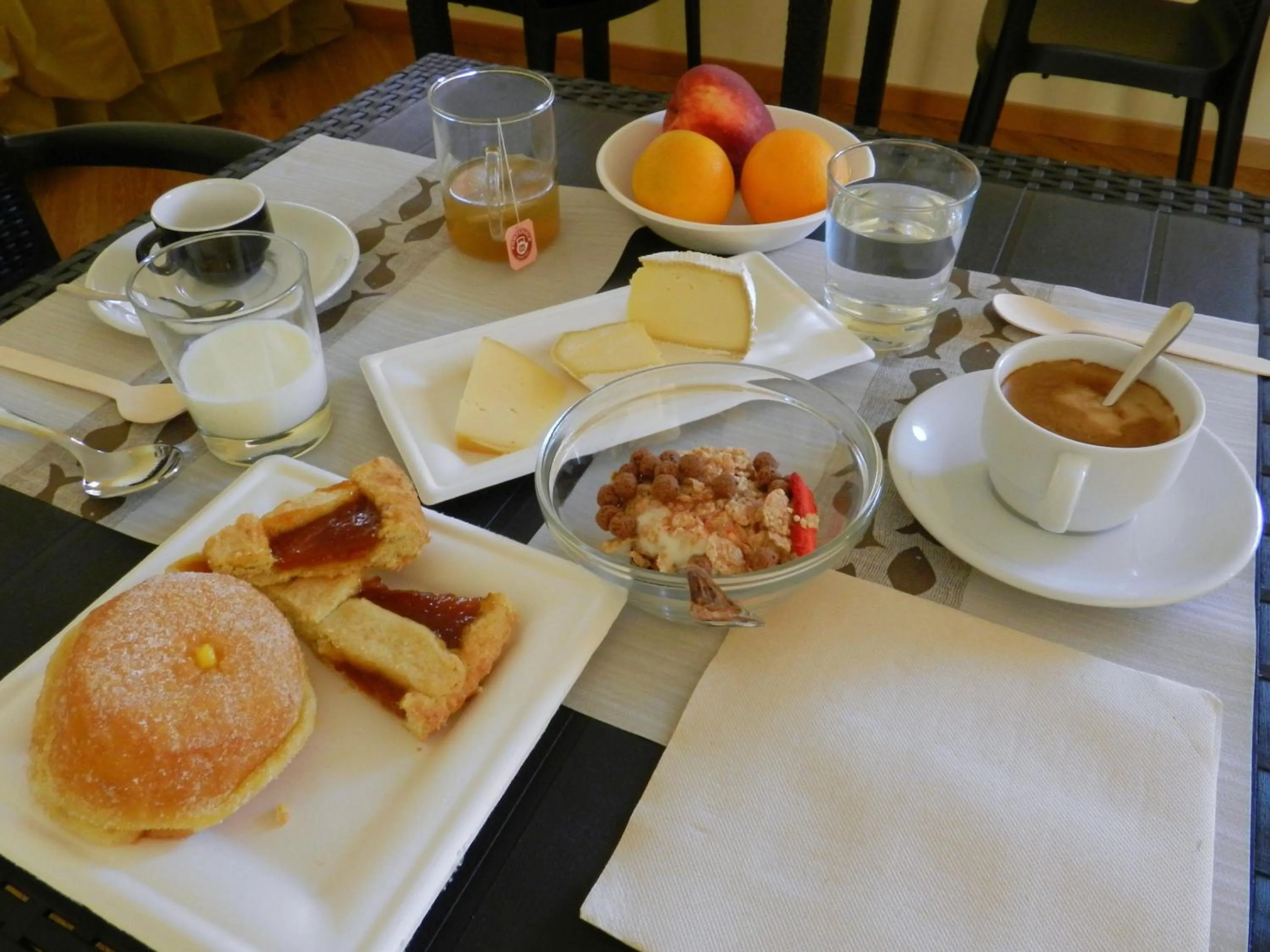 Buffet breakfast in Al Borgo