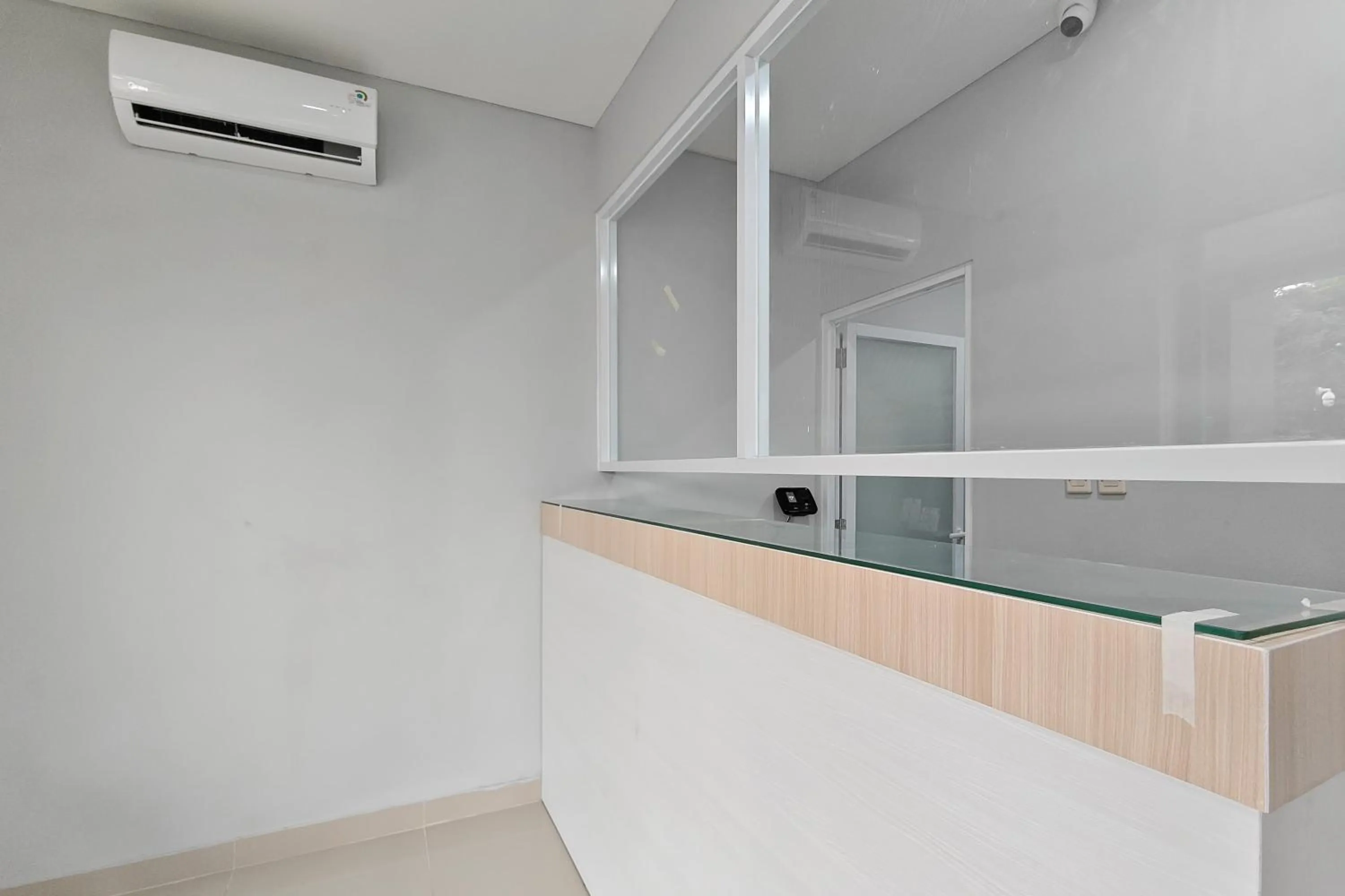 Lobby or reception in Urbanview Green Lake Sunter Residence