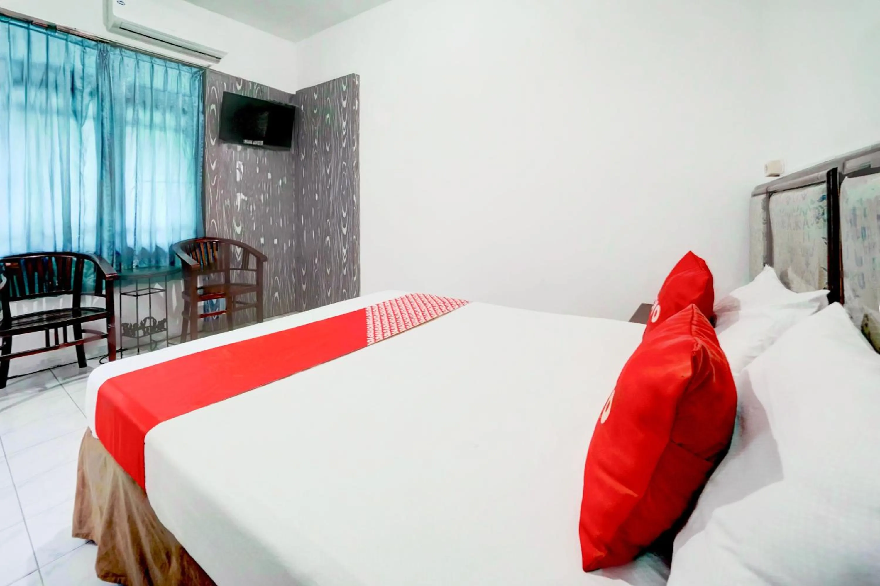 Bedroom, Bed in Hotel O Bungurasih Near Juanda International Airport Formerly Griya Waru Hotel