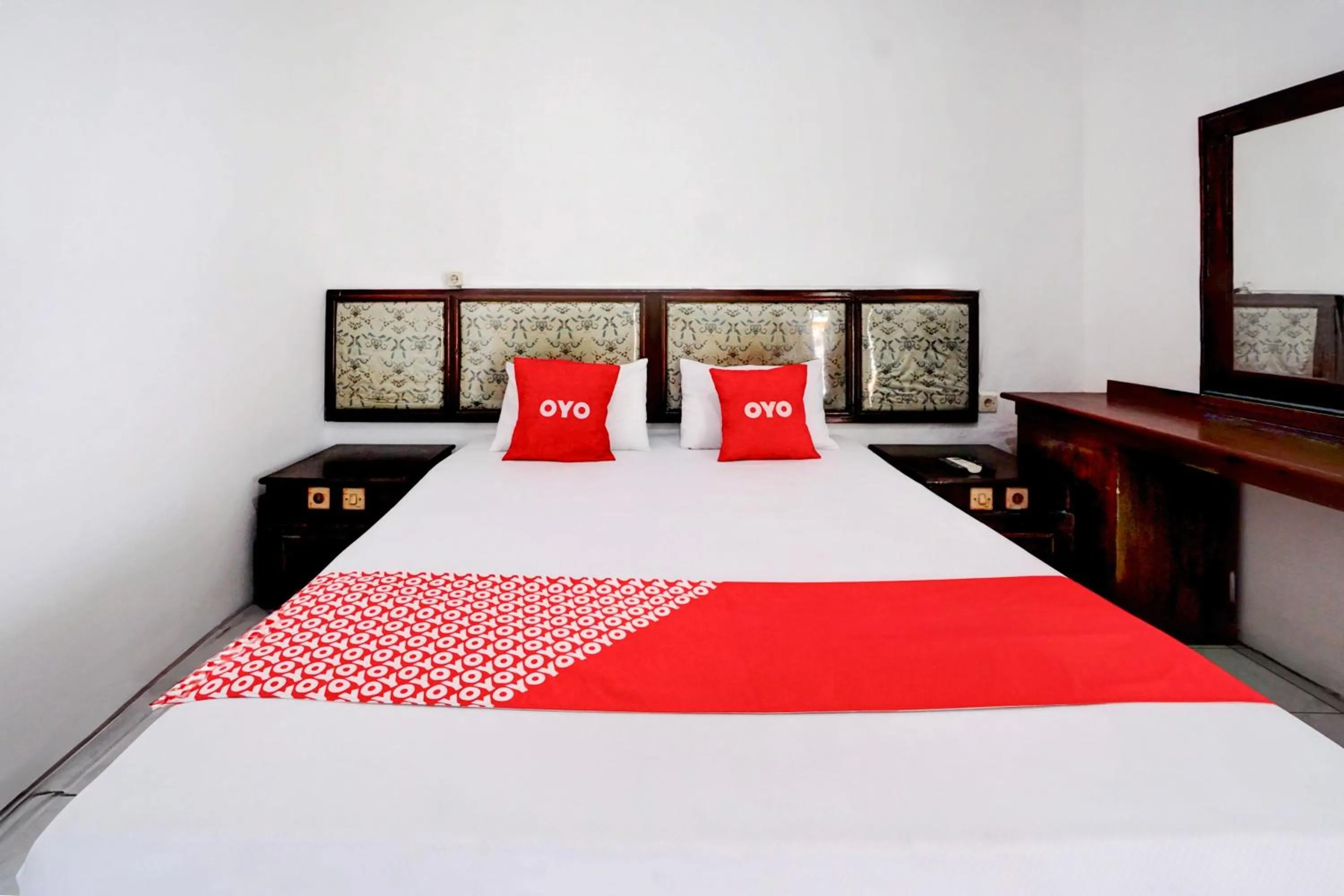 Bedroom, Bed in Hotel O Bungurasih Near Juanda International Airport Formerly Griya Waru Hotel