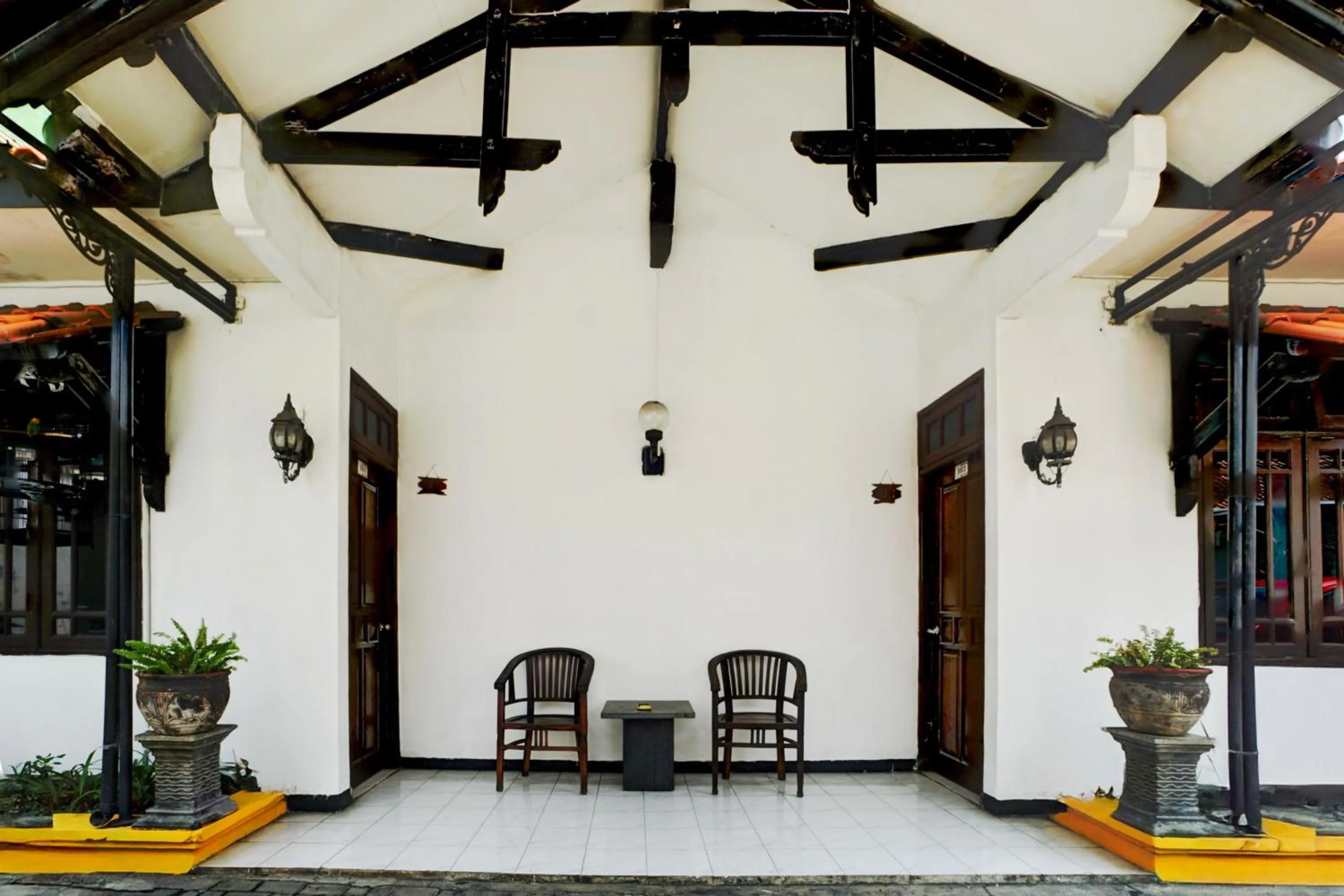 Lobby or reception in Hotel O Bungurasih Near Juanda International Airport Formerly Griya Waru Hotel