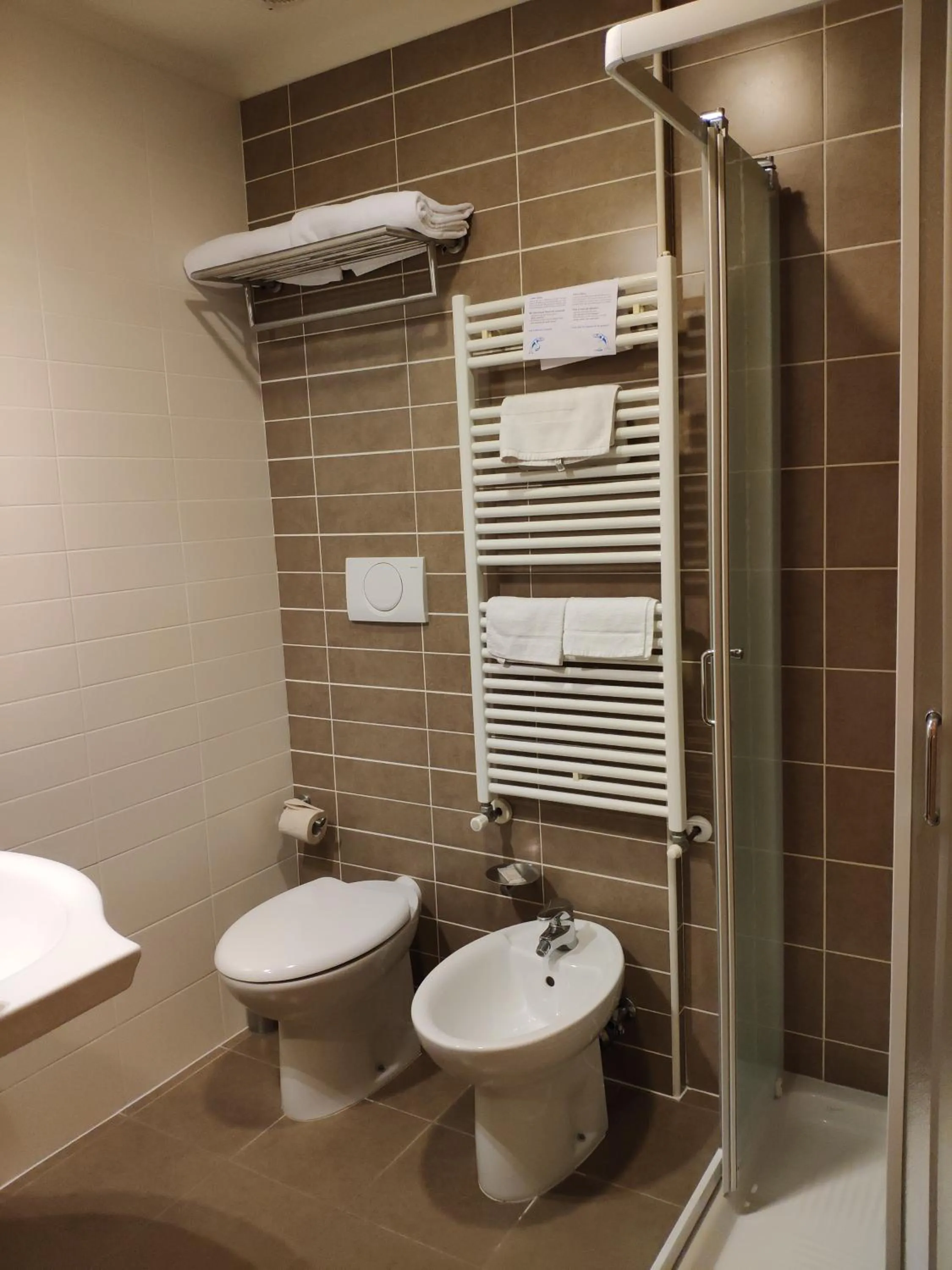 Bathroom in Hotel Feel Inn Venice Airport