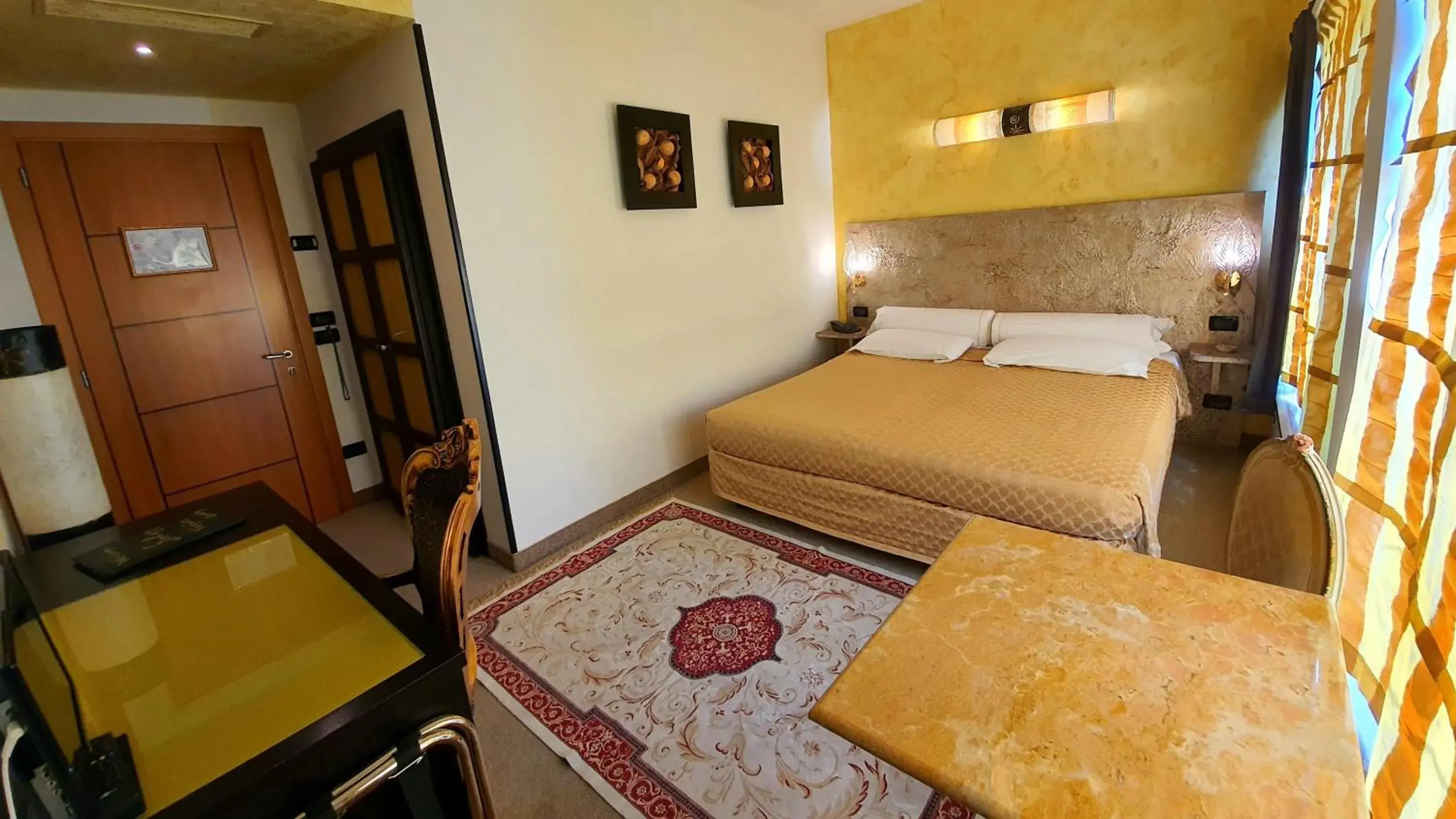 Double Room with Private Bathroom in Hotel Feel Inn Venice Airport Double Room with Private Bathroom in Hotel Feel Inn Venice Airport