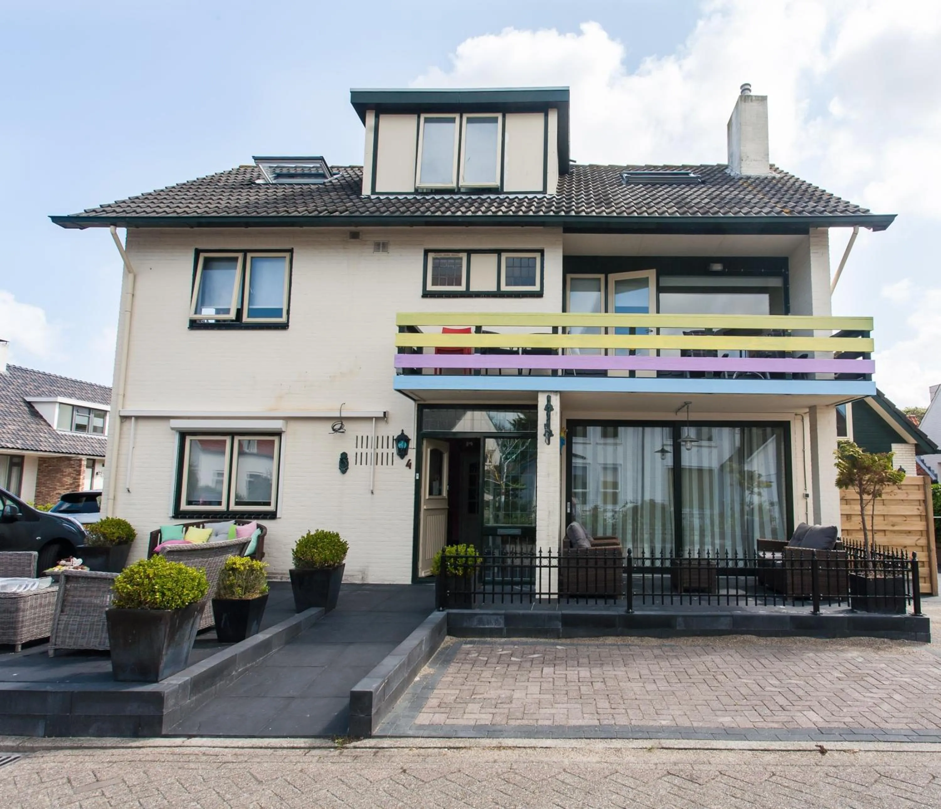 Facade/entrance in Hotel Domburg4you