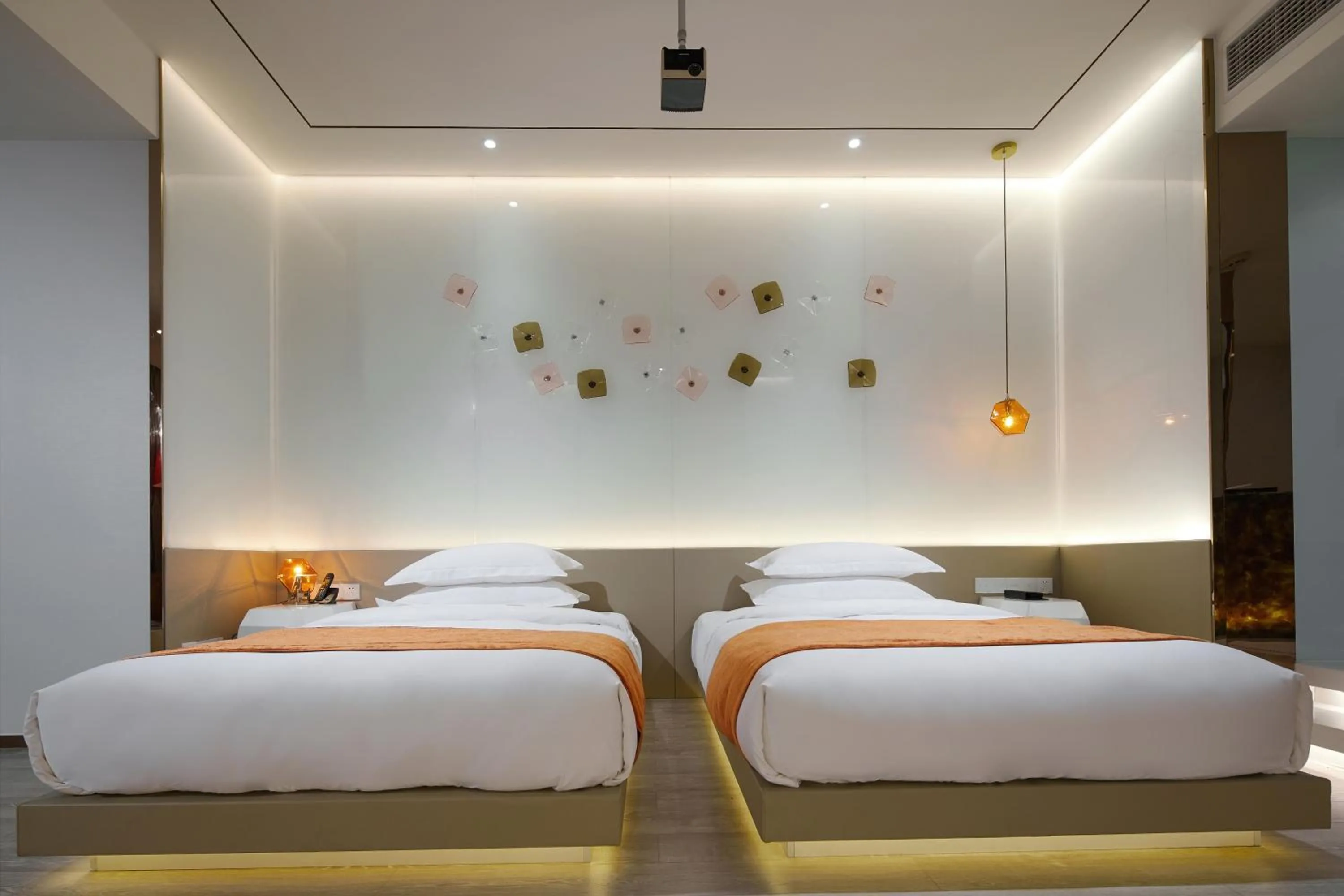Bed in m58 Sky Sunset Hotel-Chongqing jiefangbei Yuanduan Zhiyan