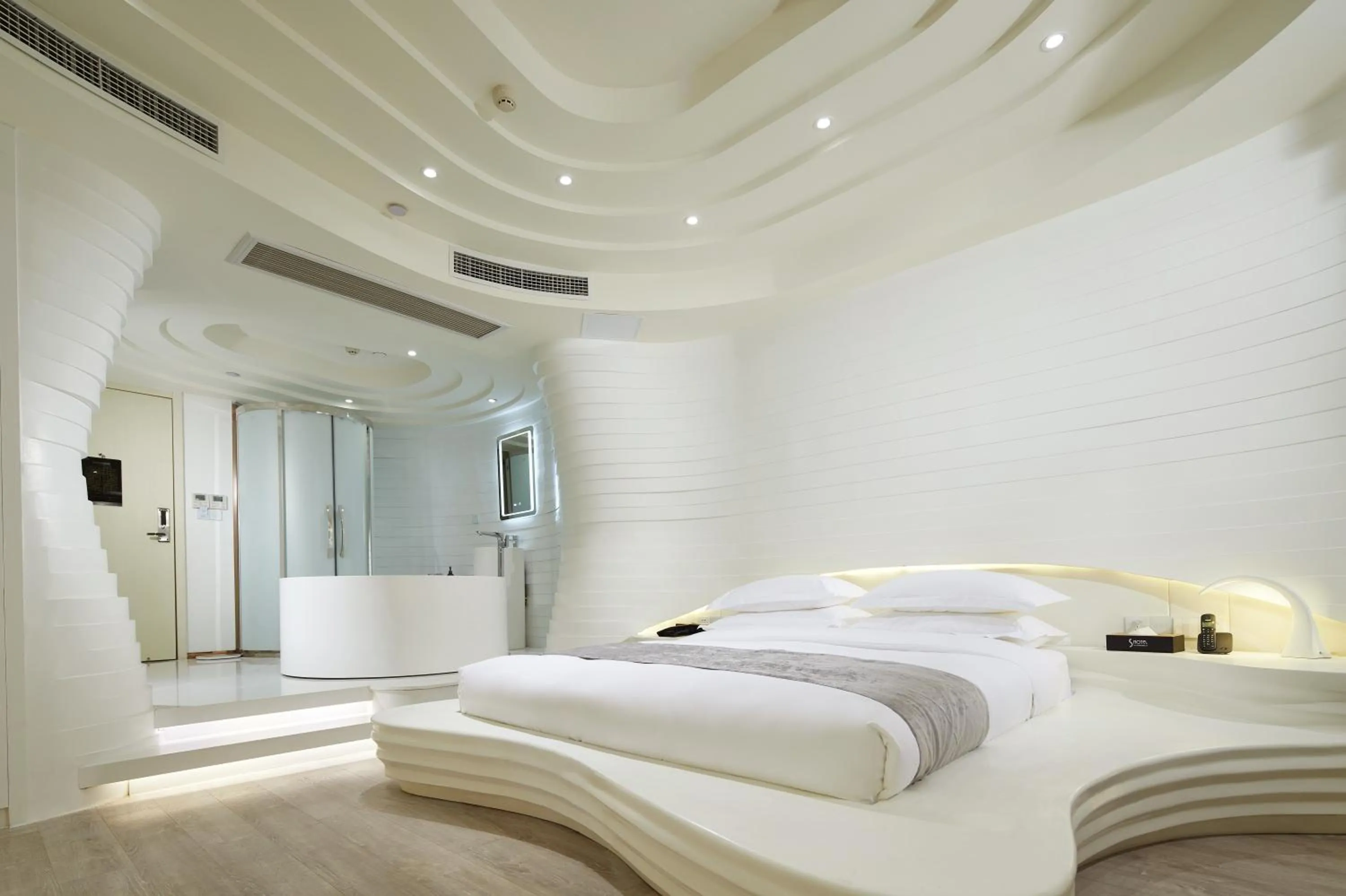 Photo of the whole room, Bed in m58 Sky Sunset Hotel-Chongqing jiefangbei Yuanduan Zhiyan