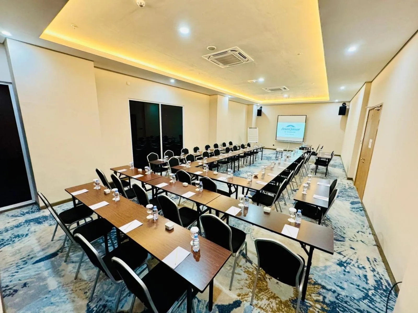 Meeting/conference room in Howard Johnson By Wyndham Tangerang