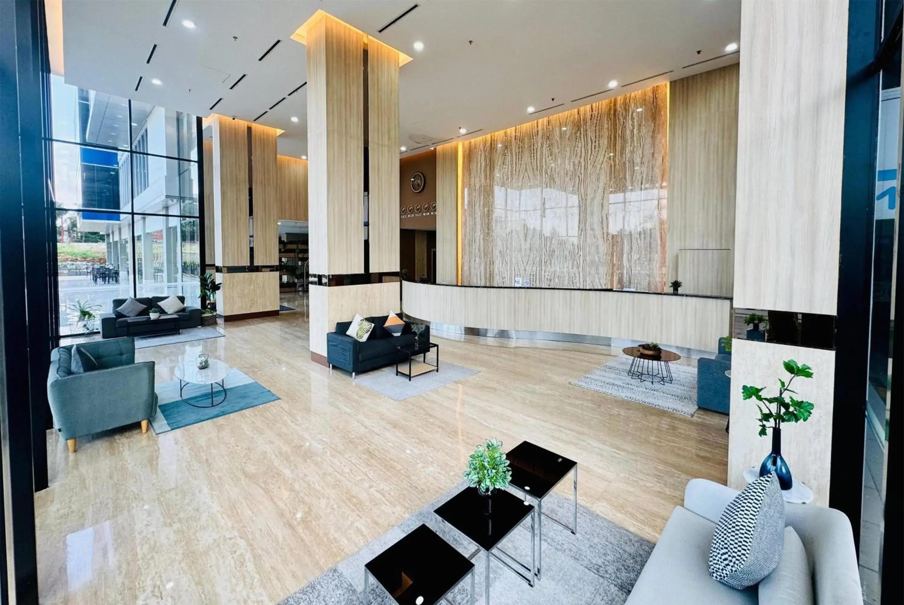 Lobby or reception in Howard Johnson By Wyndham Tangerang Lobby or reception in Howard Johnson By Wyndham Tangerang