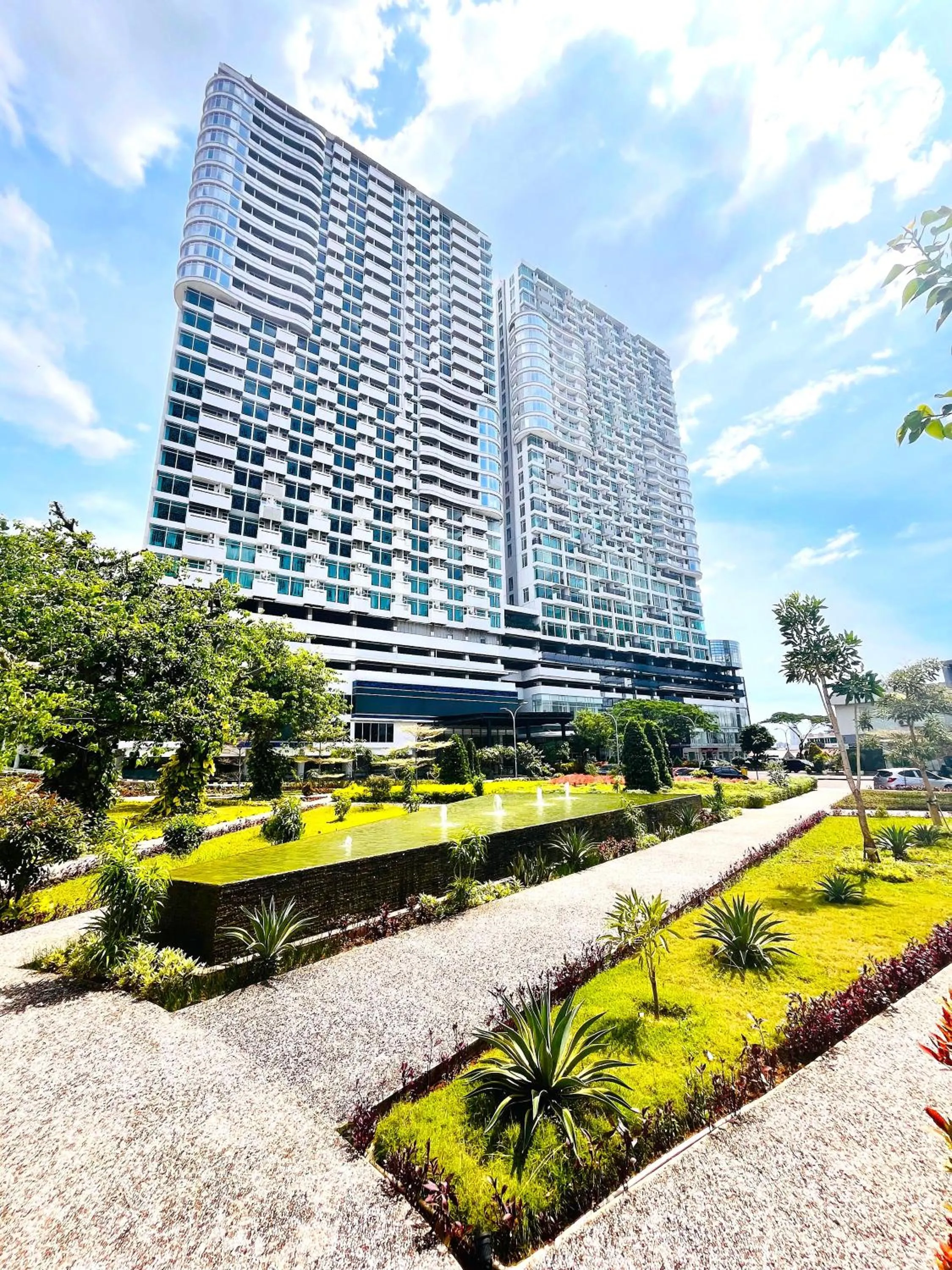 Property building in Howard Johnson By Wyndham Tangerang