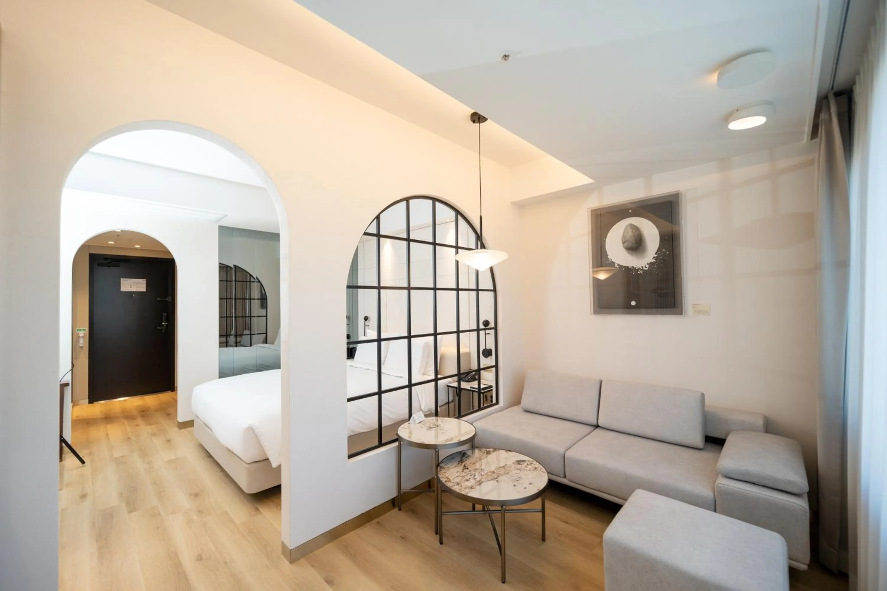 Photo of the whole room in Eliena Hotel Seoul Gangnam