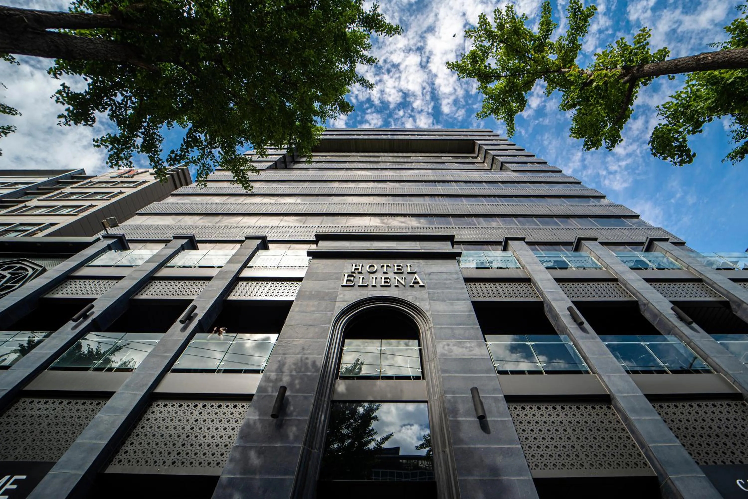 Facade/entrance in Eliena Hotel Seoul Gangnam
