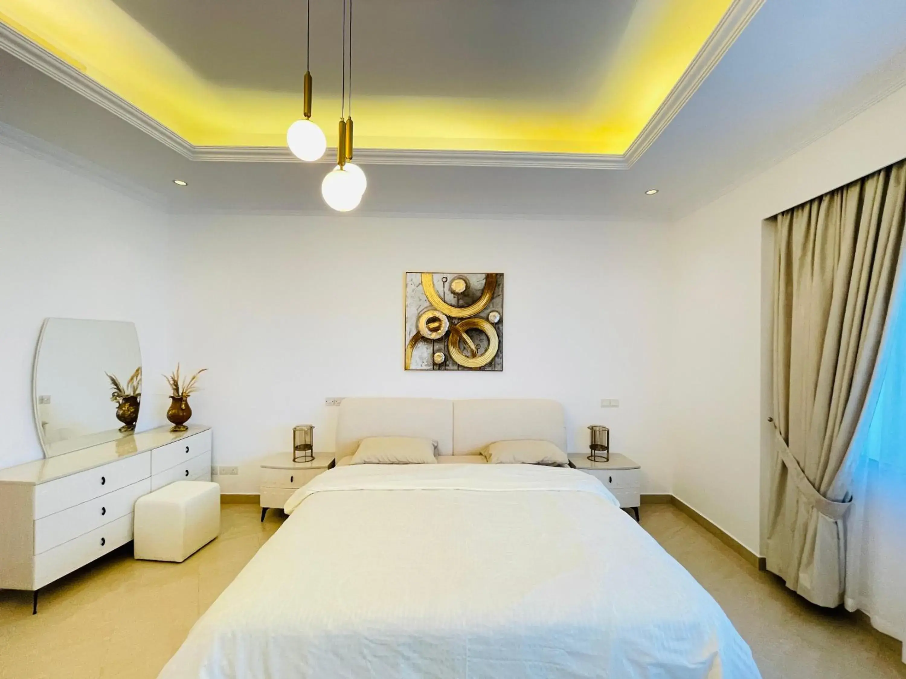 Bed in Al Hamra Residence Bed in Al Hamra Residence