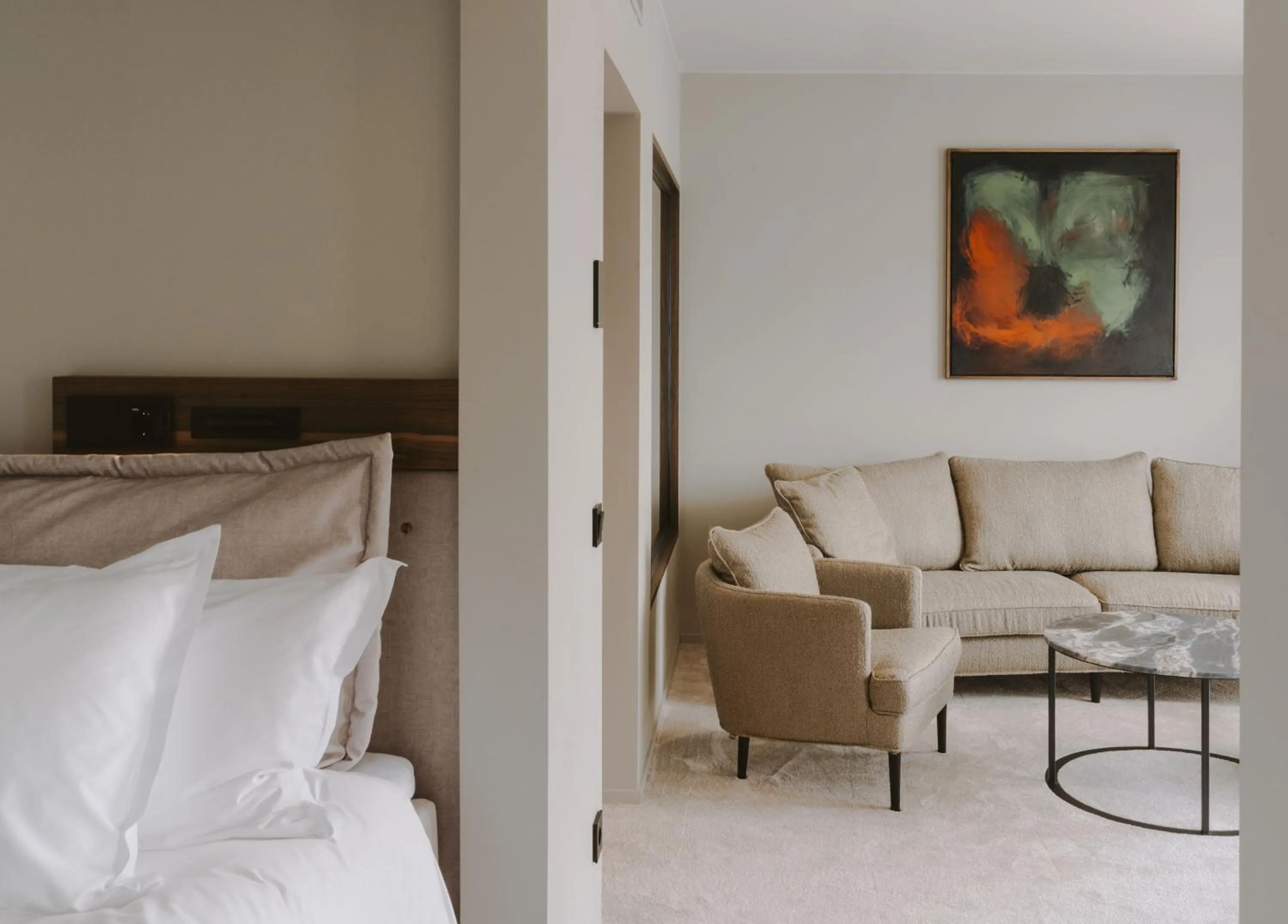 Suite with Lake View - single occupancy in Season Hotel