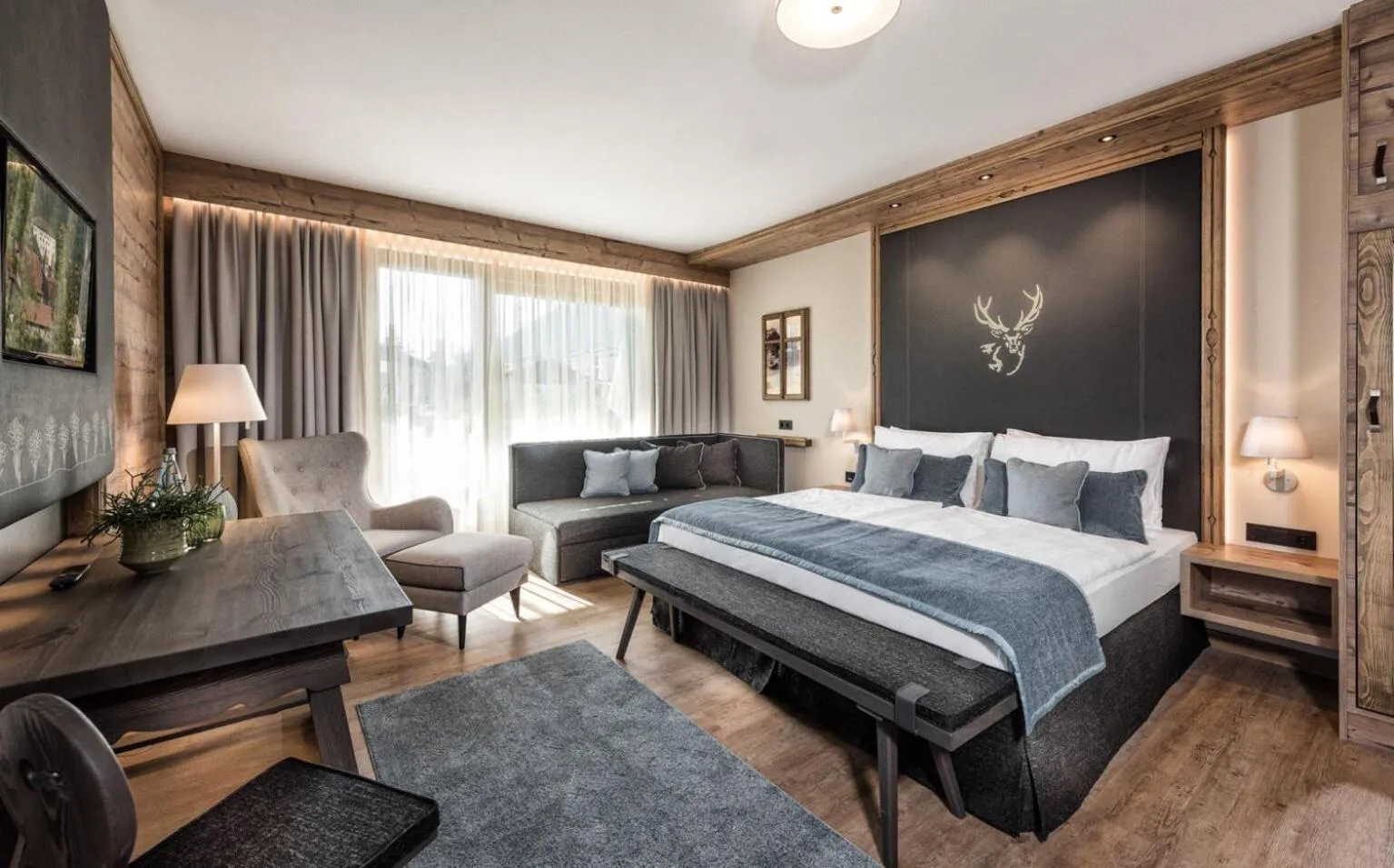 Photo of the whole room, Bed in Tirolensis - Luxury All Inclusive