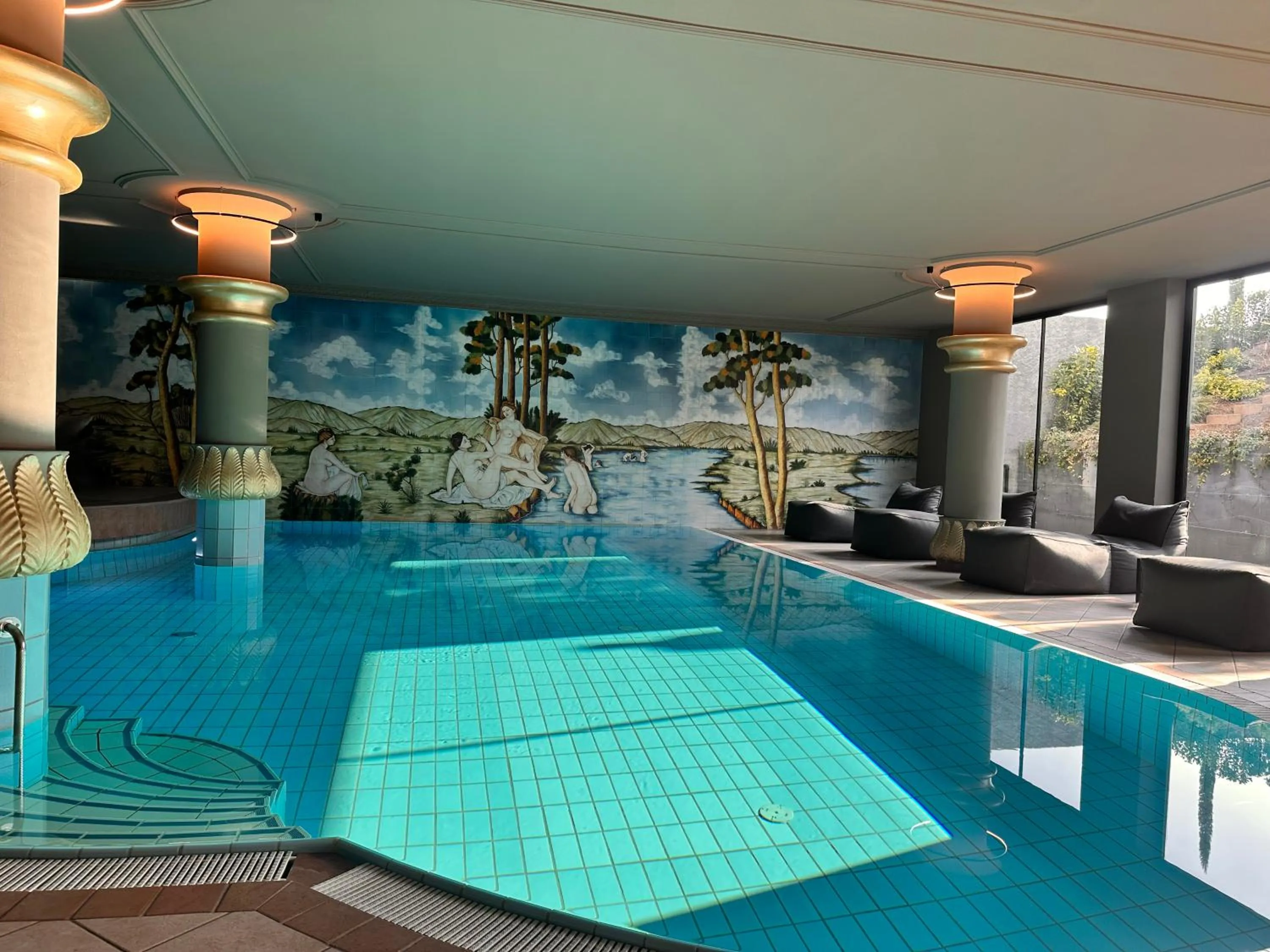 Swimming pool in Tirolensis - Luxury All Inclusive