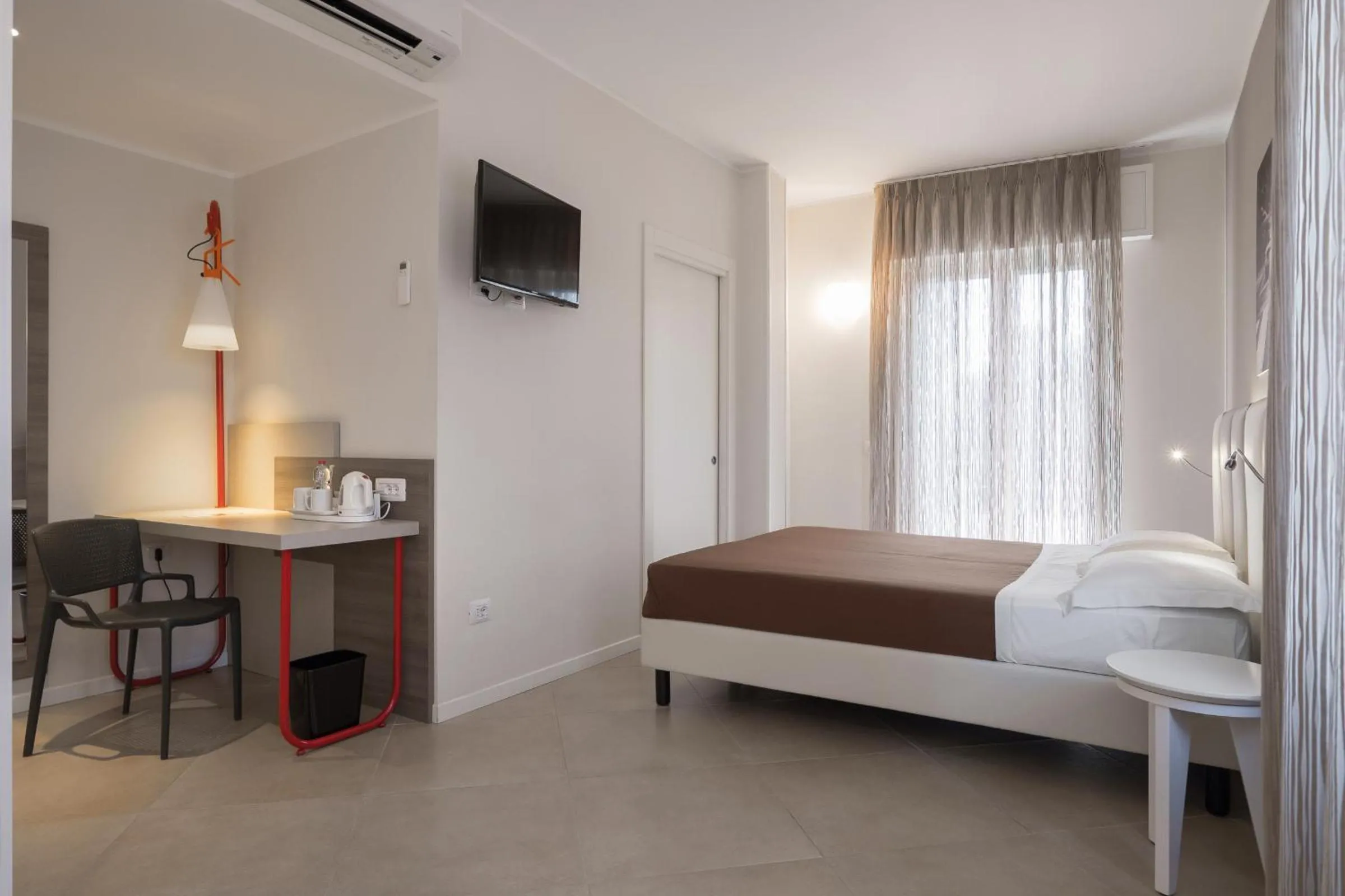 Photo of the whole room, Bed in Guesthouse Verona