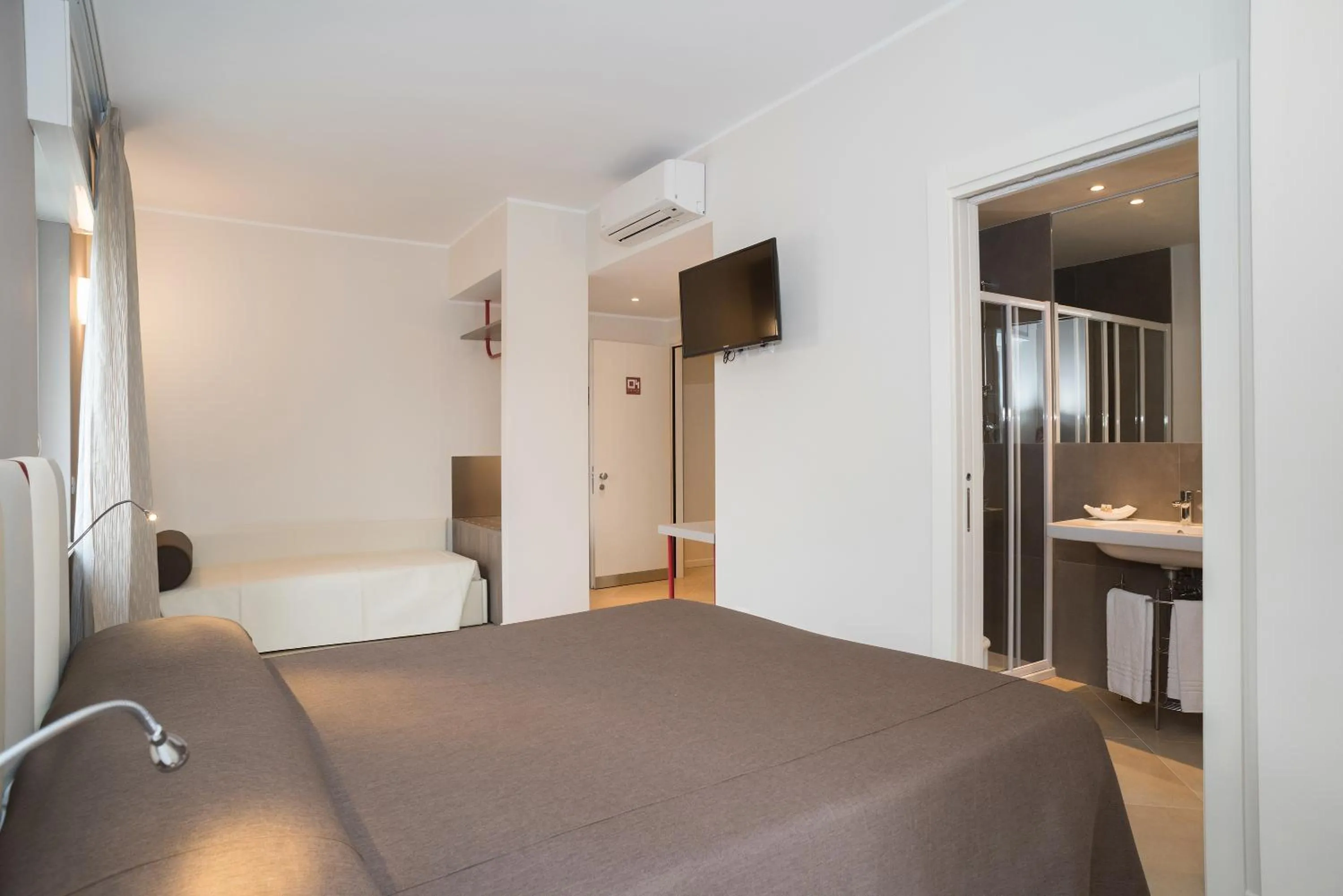 Photo of the whole room, Bed in Guesthouse Verona