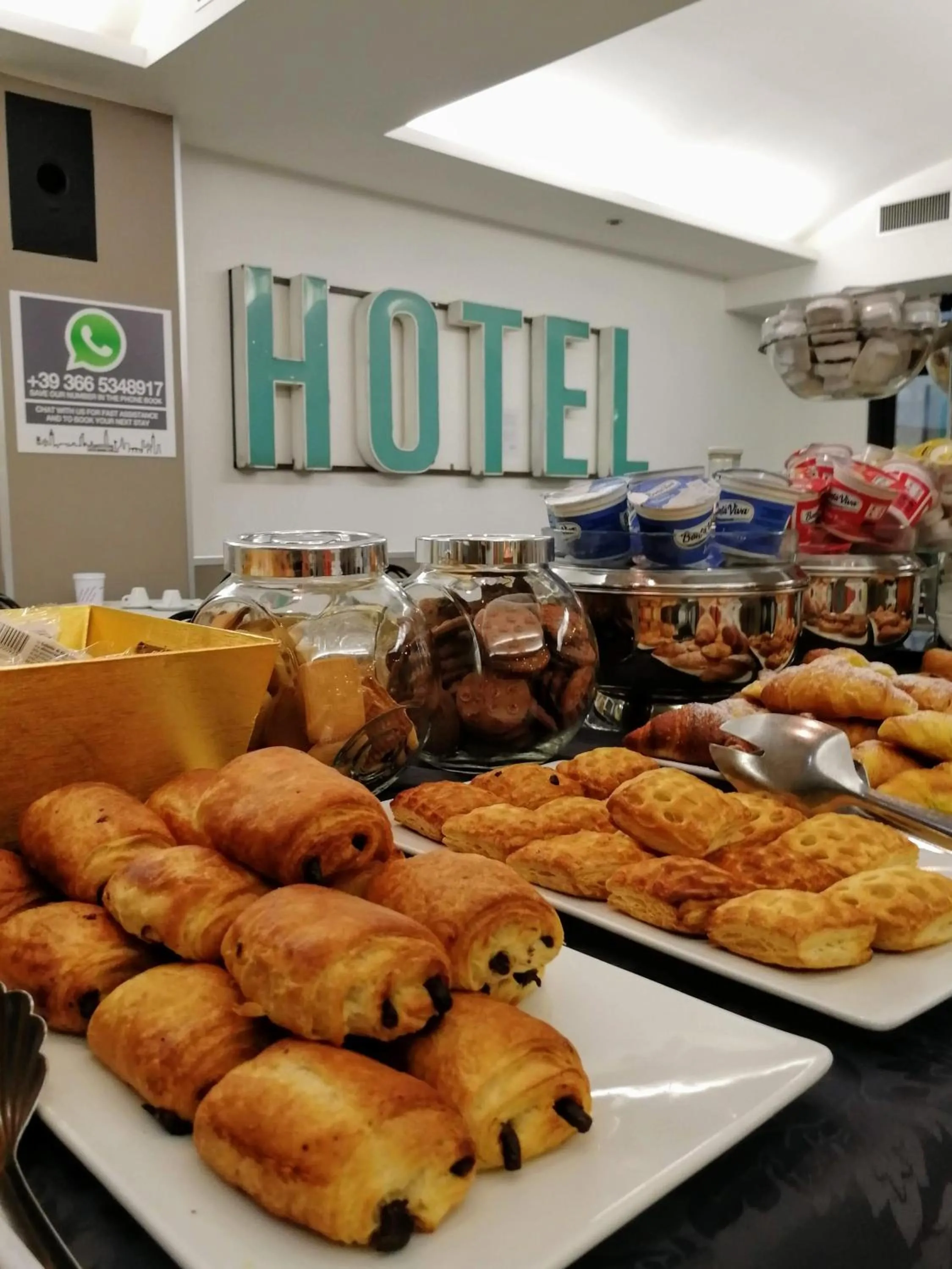 Buffet breakfast in Guesthouse Verona
