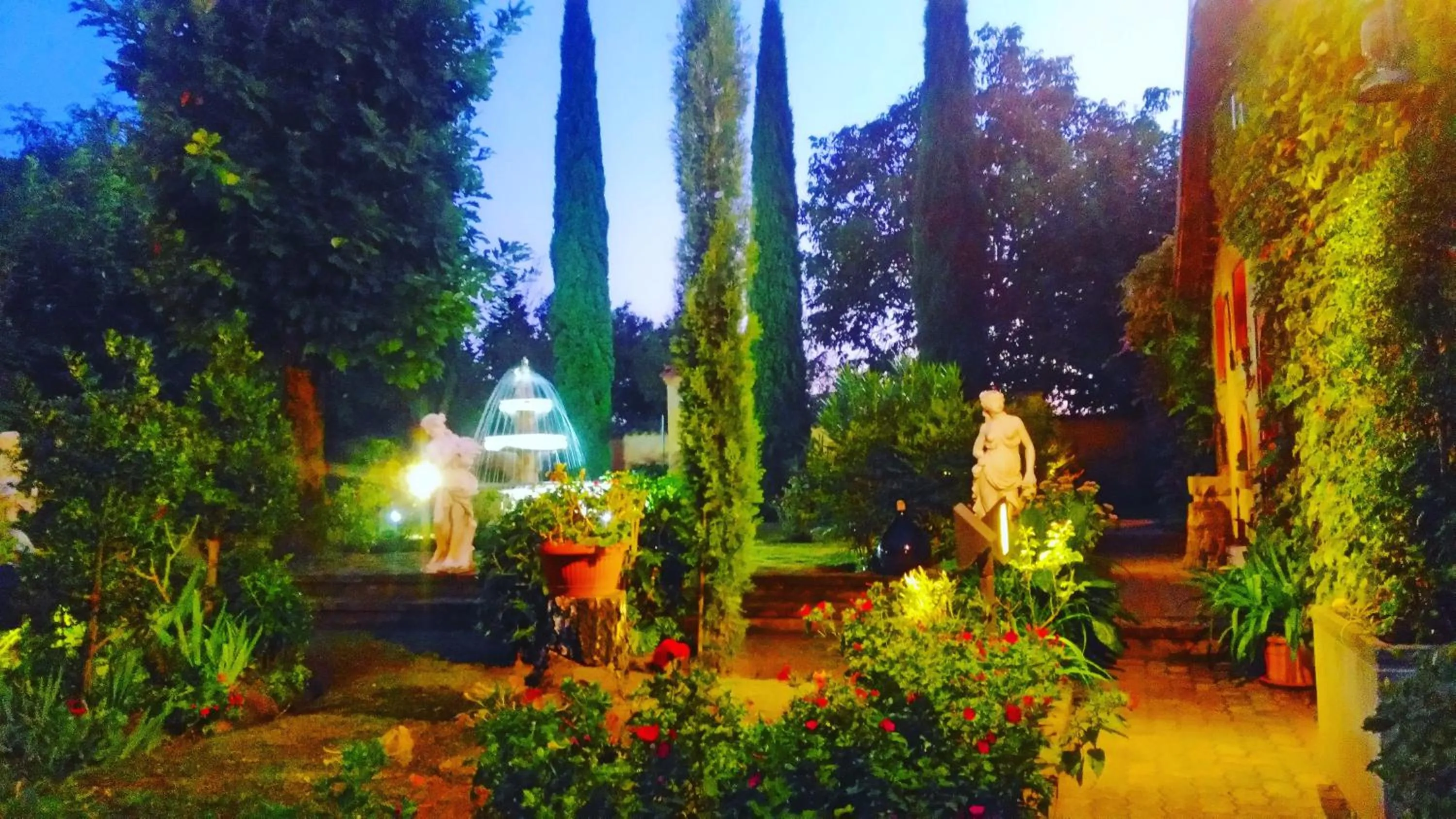 Garden in Cascina CORTEPRIMAVERA, B&B del Baliot