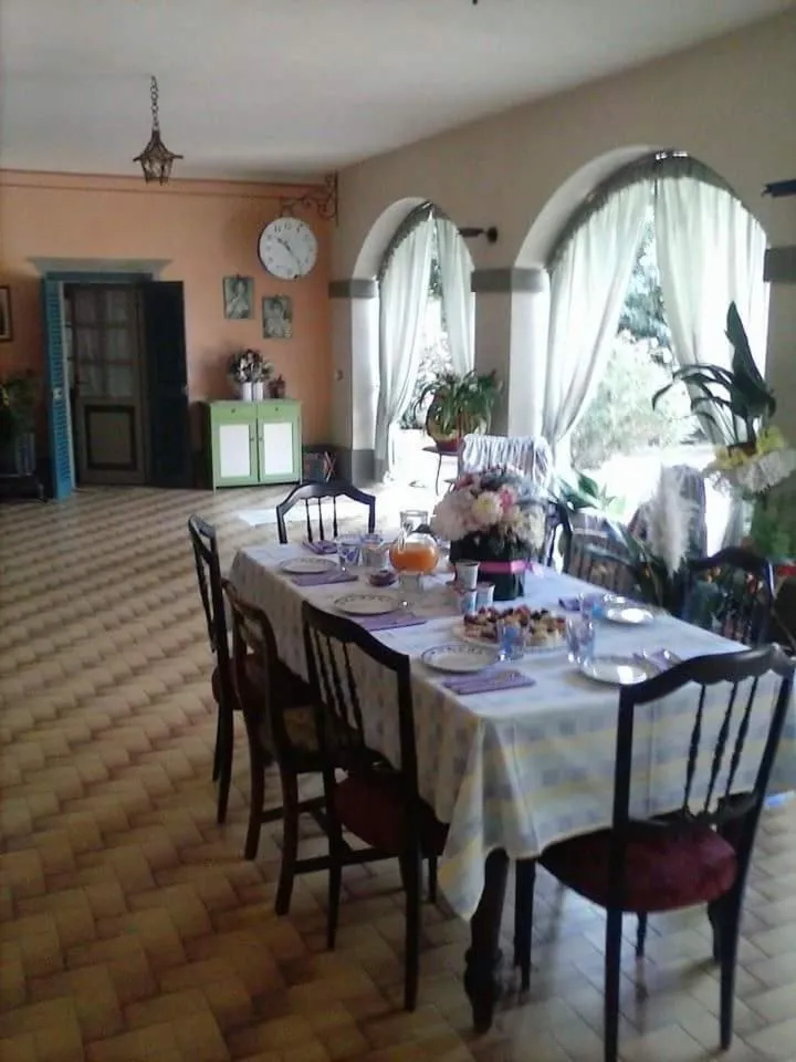 Restaurant/places to eat in Cascina CORTEPRIMAVERA, B&B del Baliot