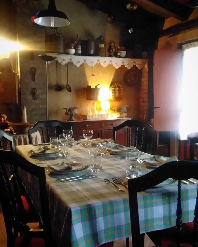 Lounge or bar in Cascina CORTEPRIMAVERA, B&B del Baliot