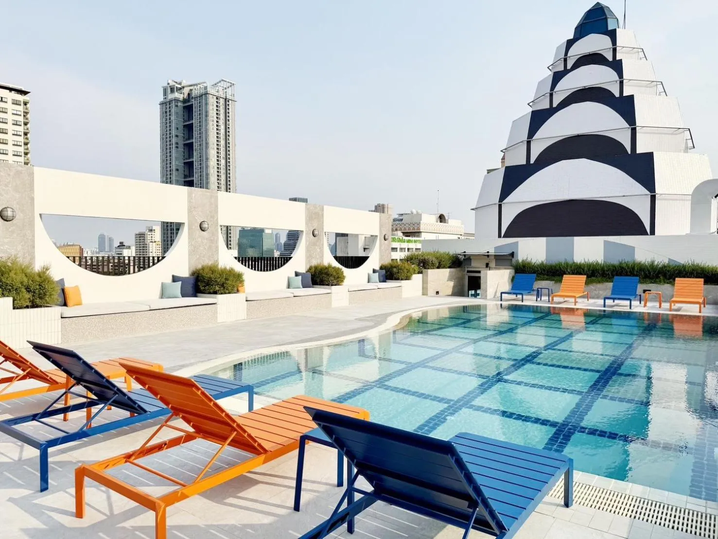 Swimming pool in The Quarter Saphankhwai by UHG