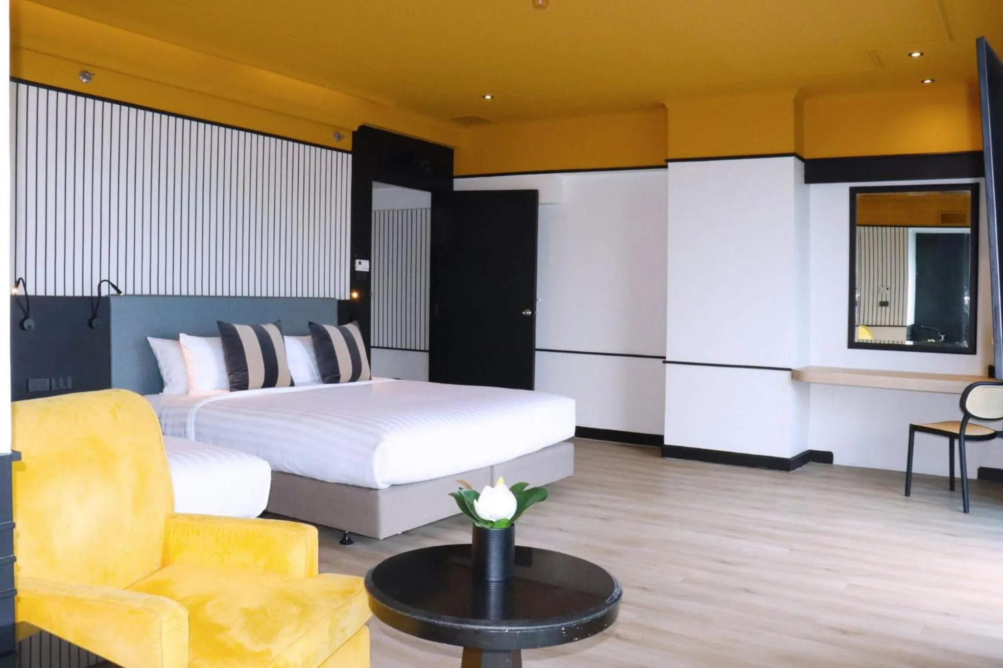 Bedroom in The Quarter Saphankhwai by UHG