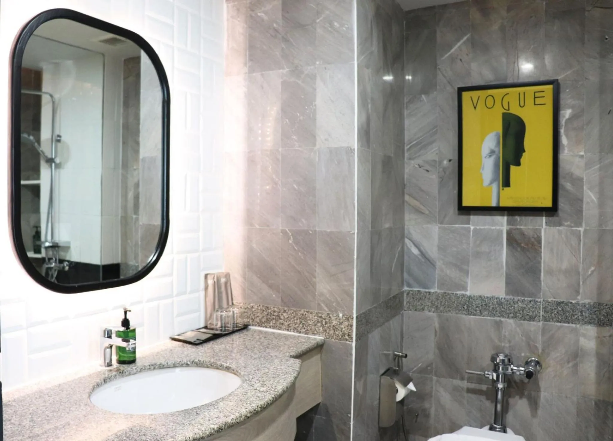 Bathroom in The Quarter Saphankhwai by UHG