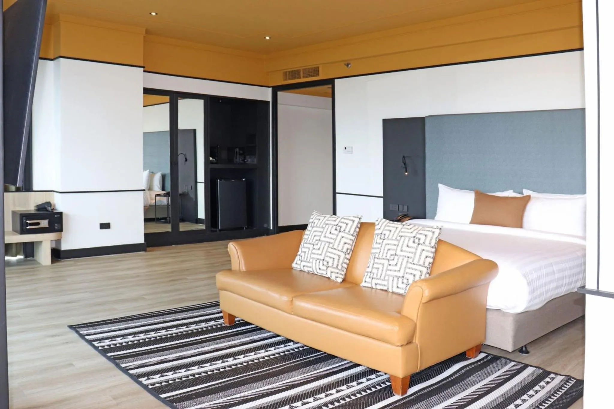 Bed in The Quarter Saphankhwai by UHG