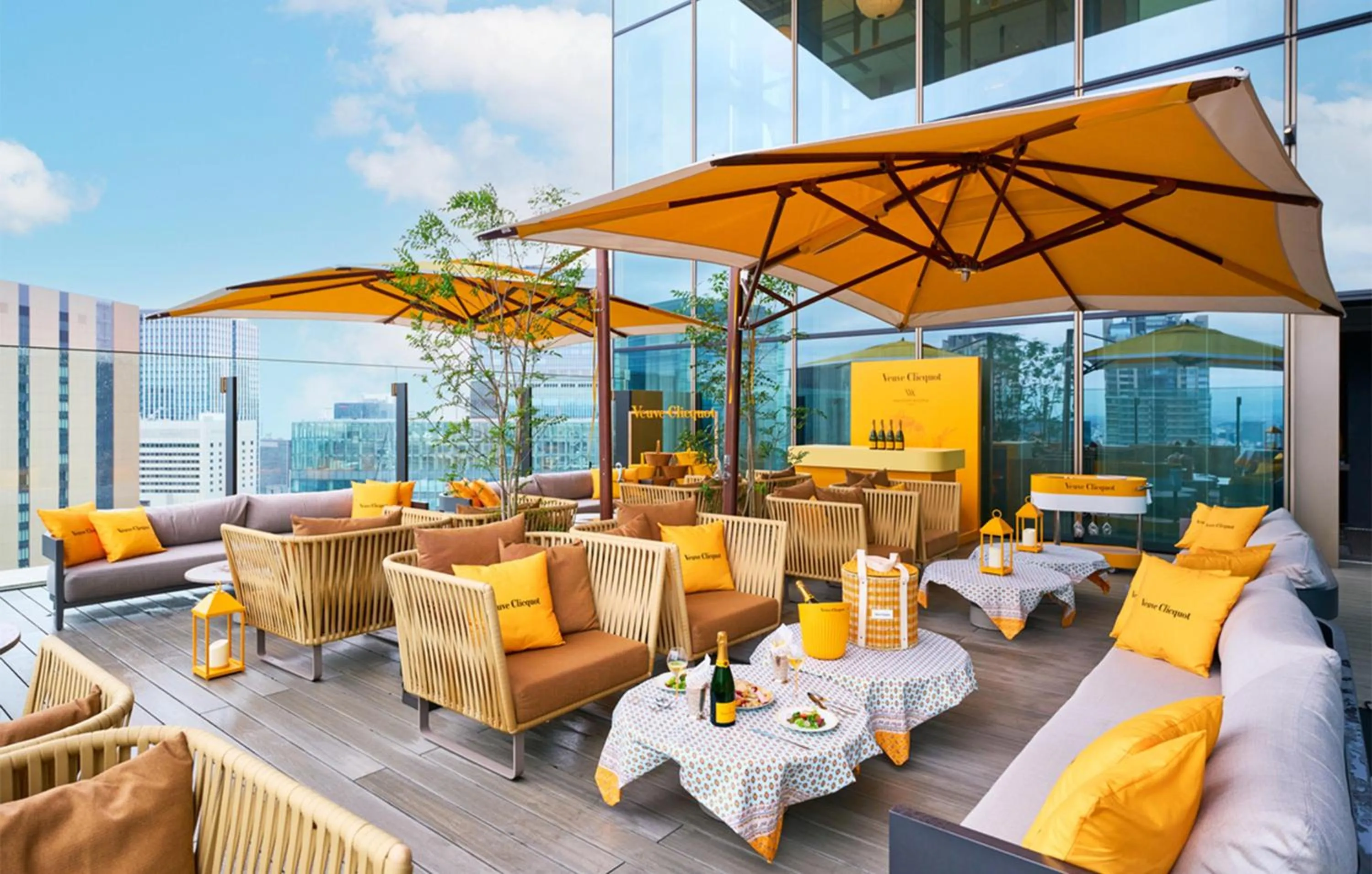 Restaurant/places to eat in Waldorf Astoria Osaka