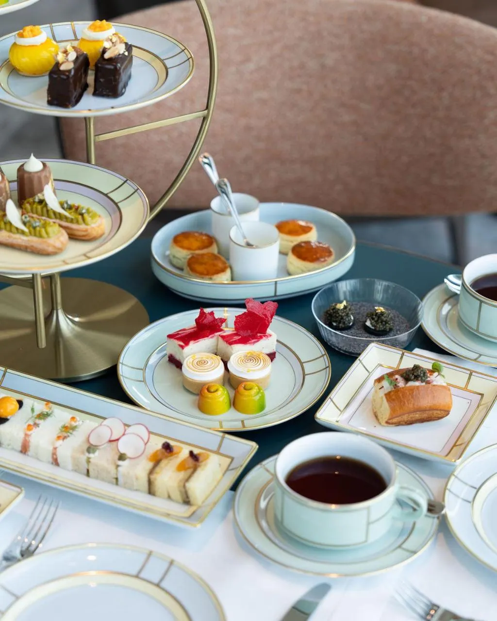 Restaurant/places to eat in Waldorf Astoria Osaka