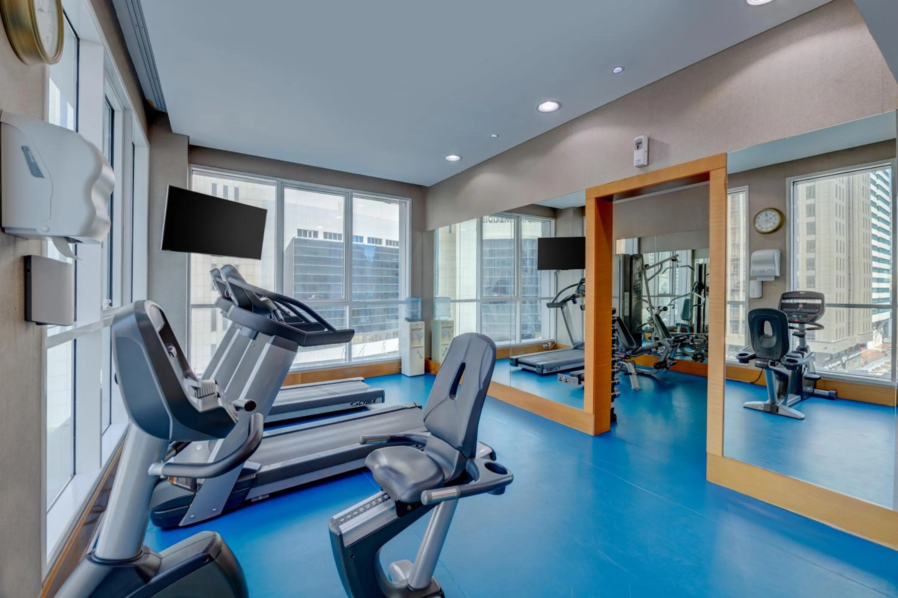 Fitness centre/facilities in TRYP by Wyndham Abu Dhabi City Center